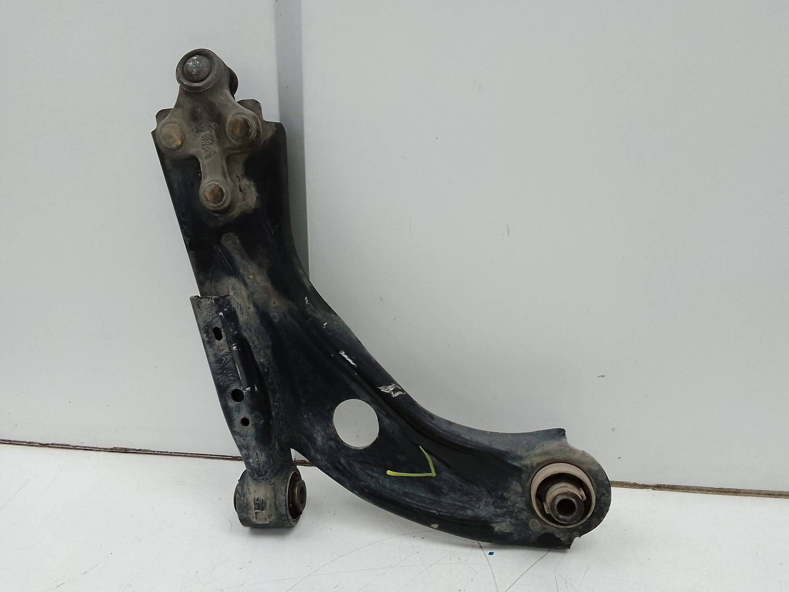 Brazo suspension inferior delantero izquierdo citroen berlingo combi (07.2018->)