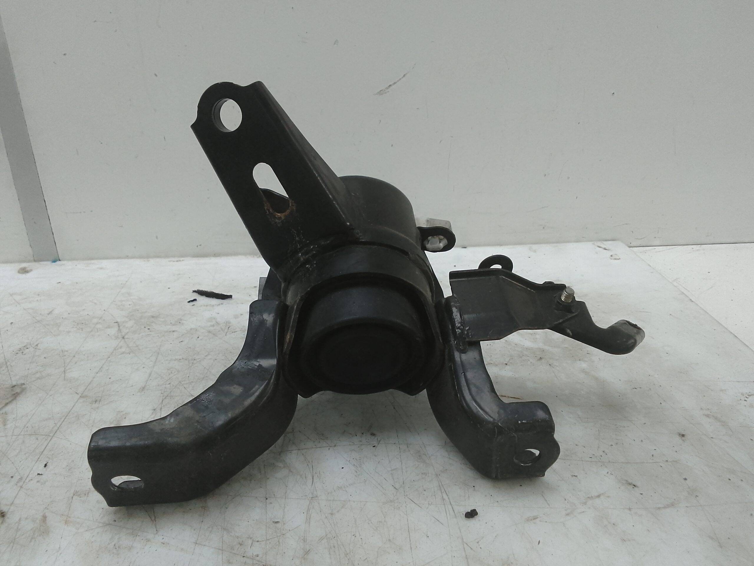 Soporte motor toyota prius (zvw30)(2009->)