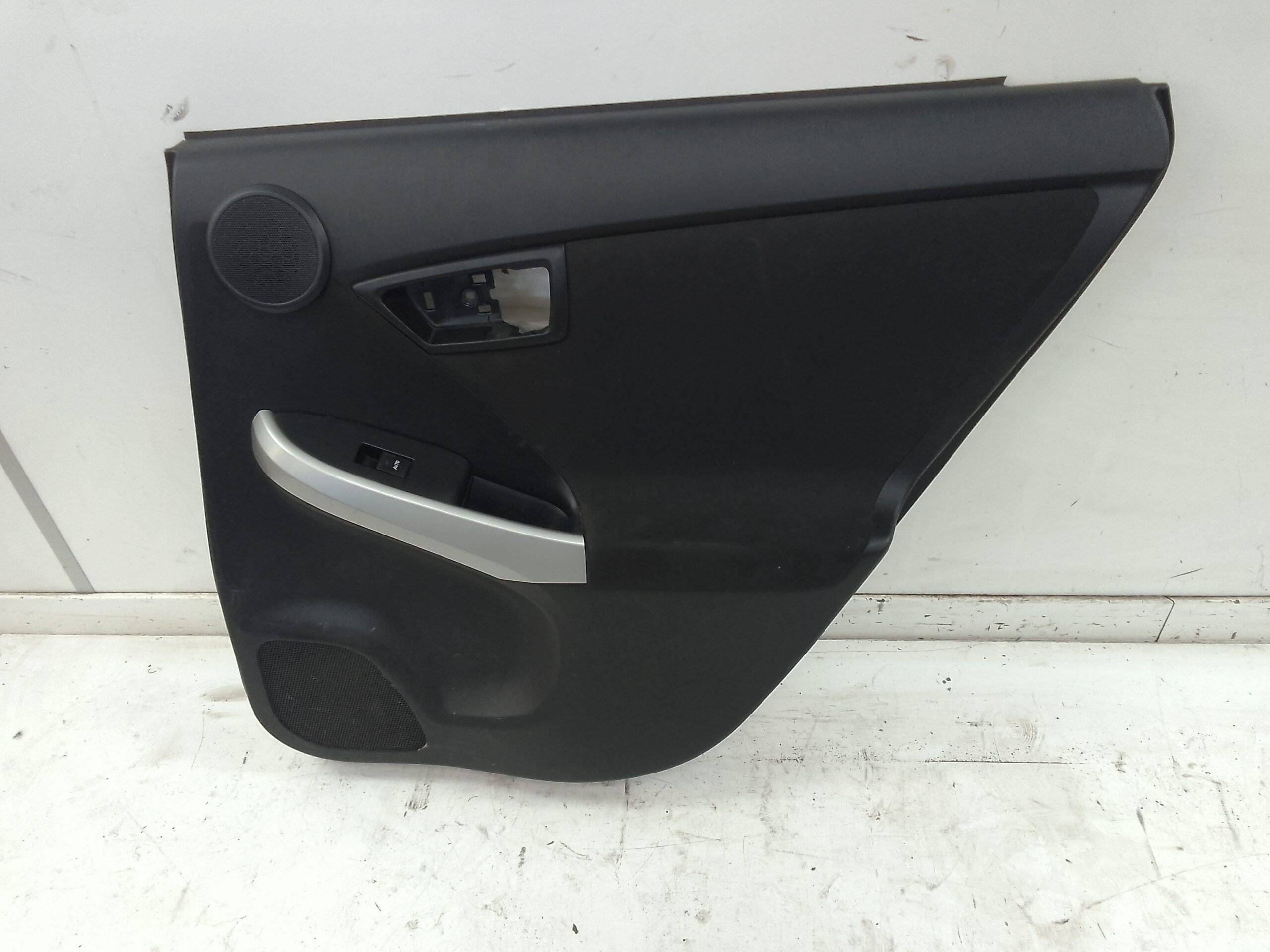 Guarnecido puerta trasera derecha toyota prius (zvw30)(2009->)