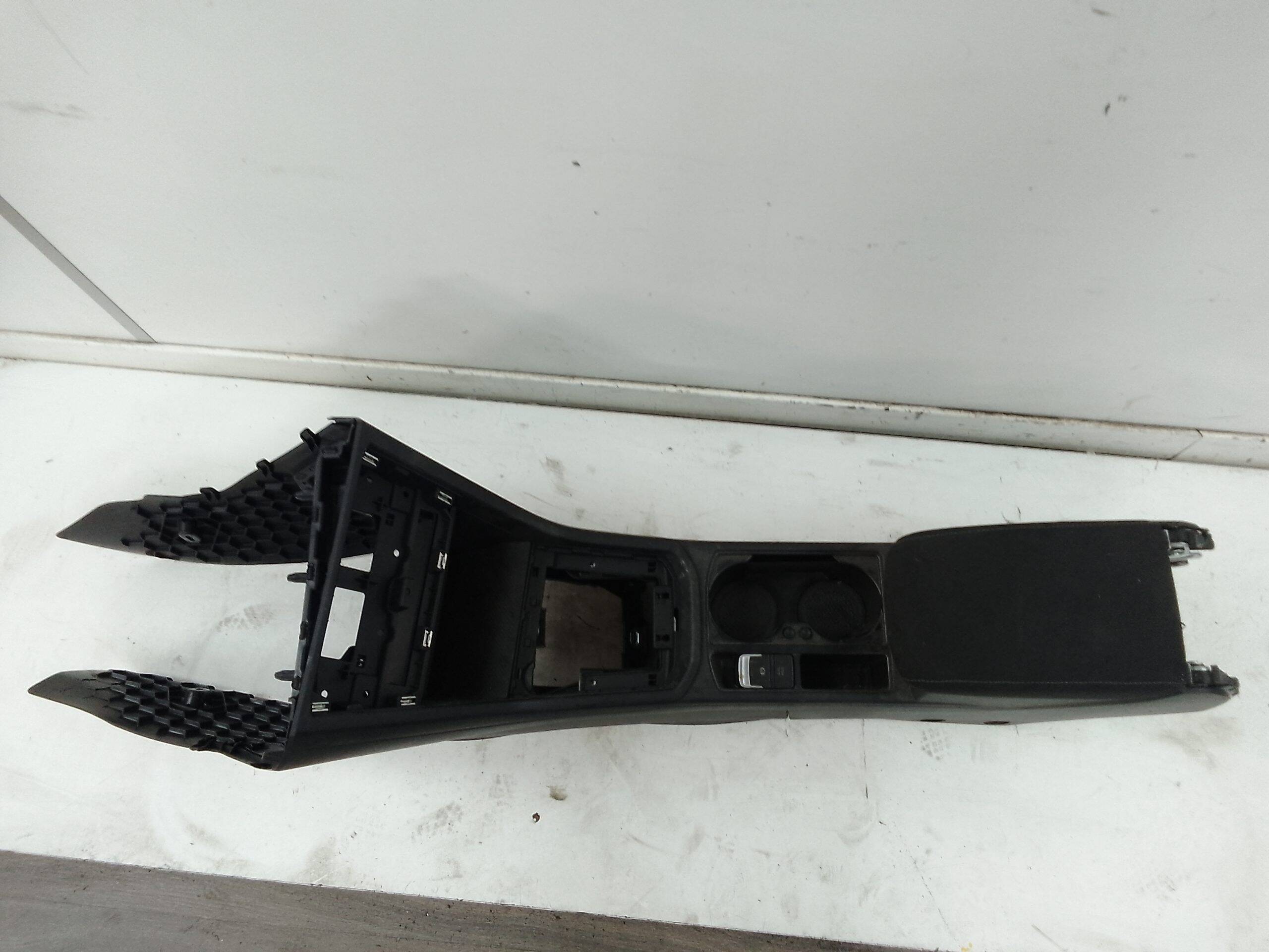 Consola central volkswagen touran (5t1)(04.2015->)