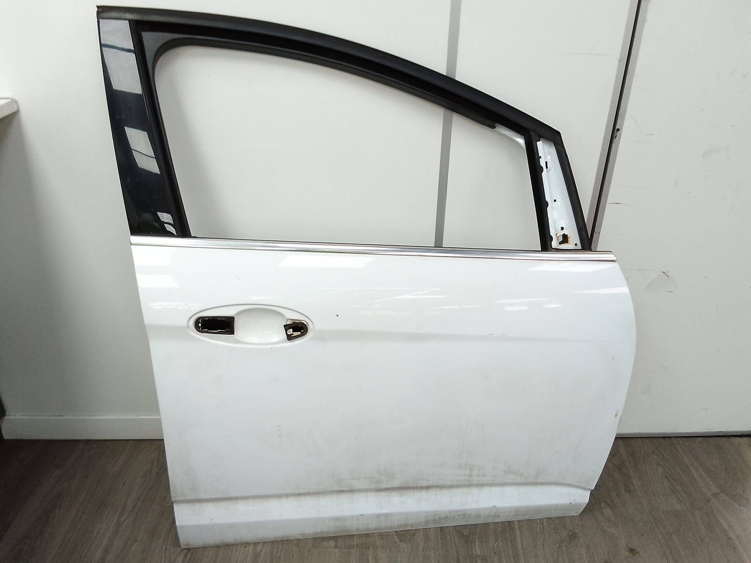 Puerta delantera derecha ford c-max (cb7)(2010->)