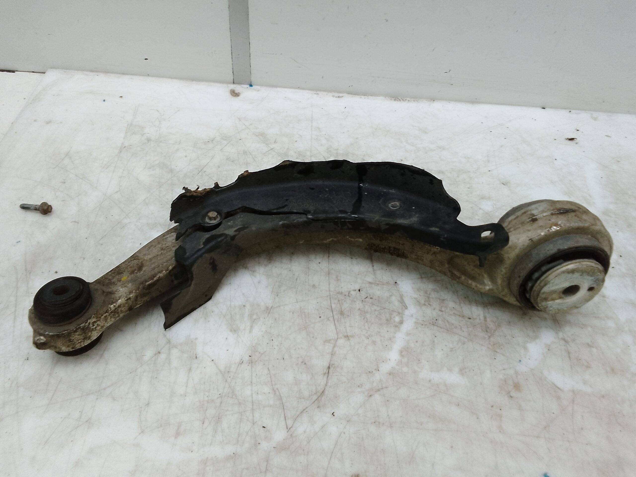 Brazo suspension inferior delantero izquierdo jaguar xf (04.2015->)