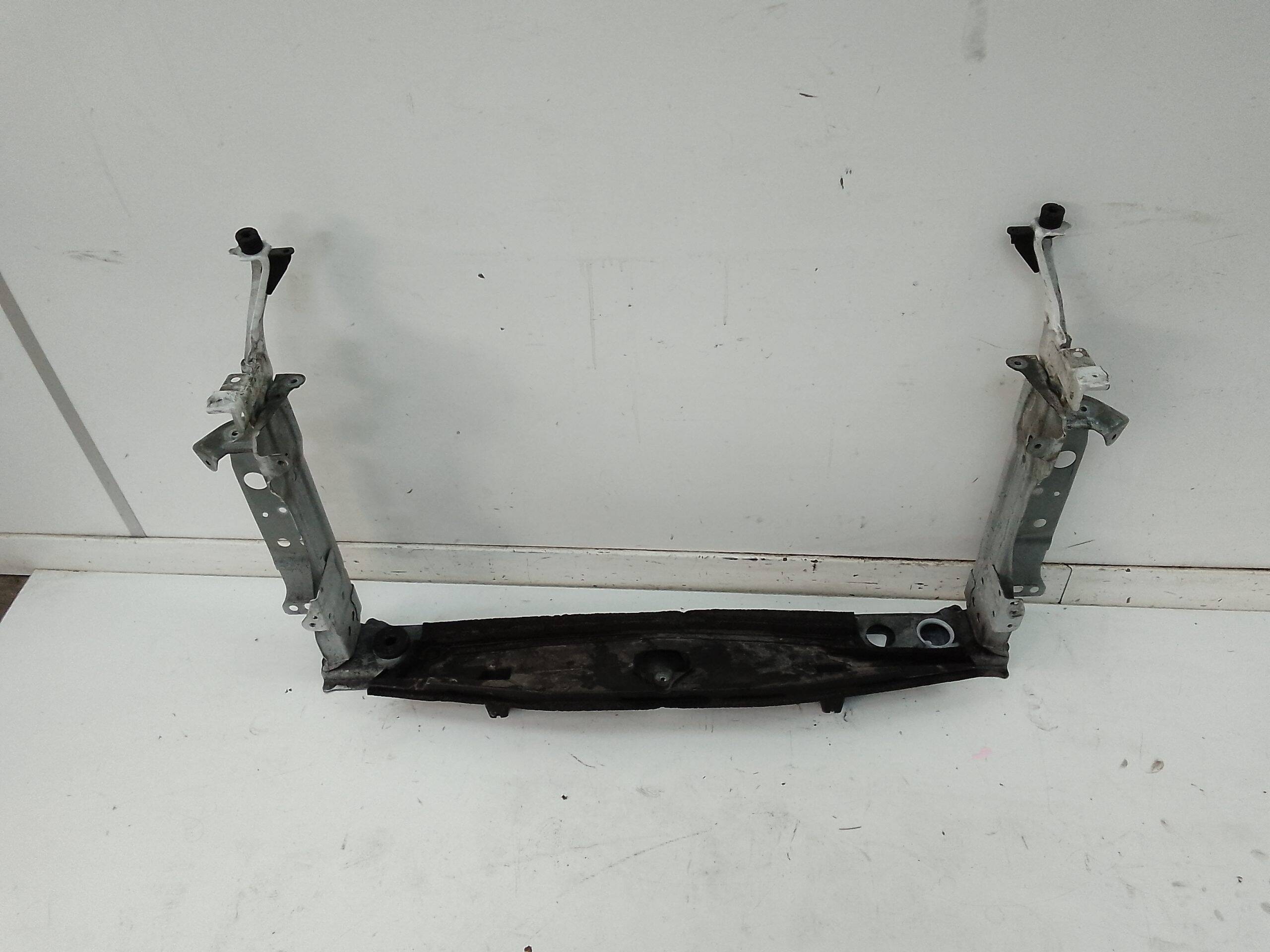 Soporte radiador agua toyota c-hr (x10)(10.2016->)