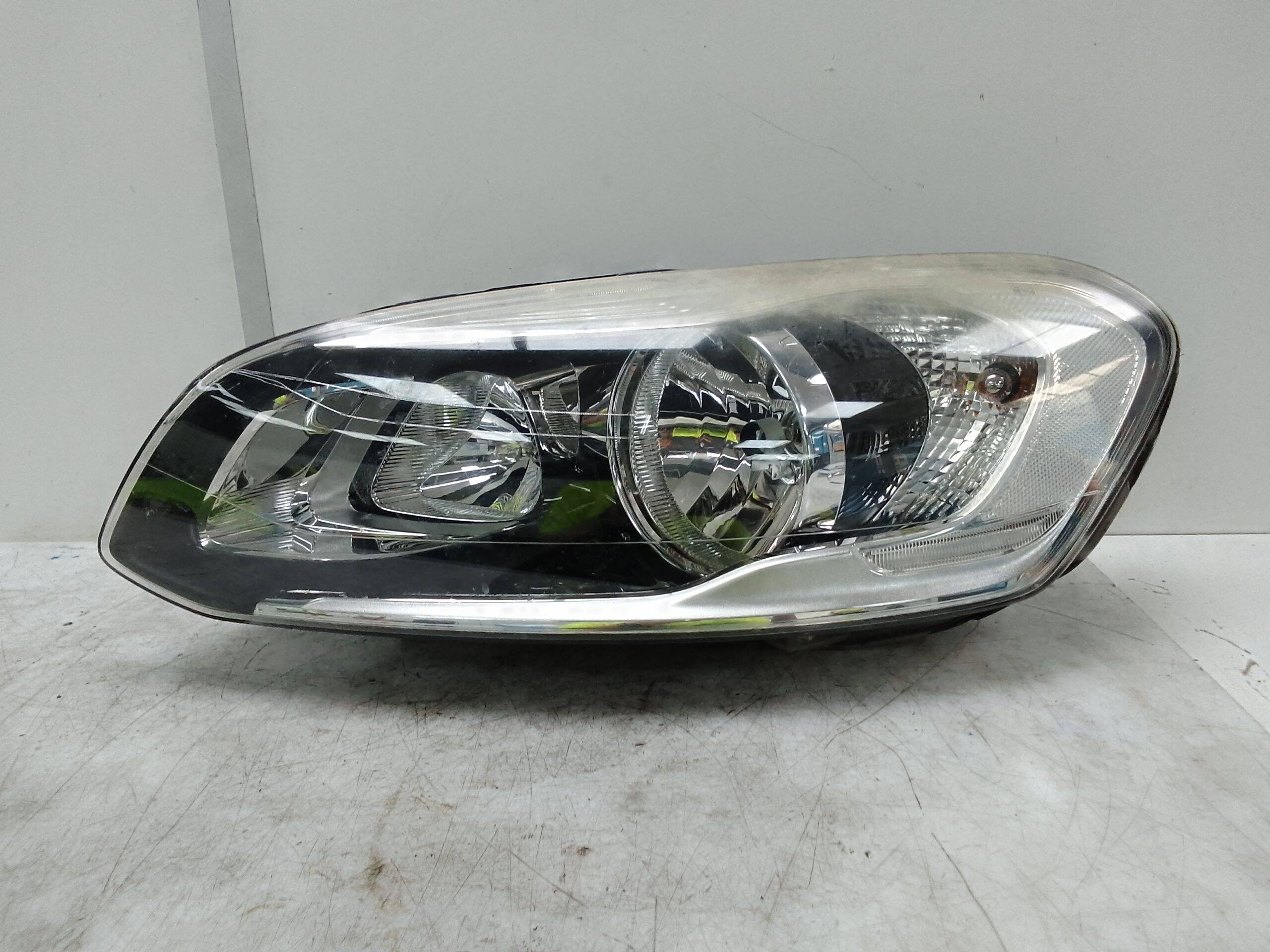 Faro izquierdo volvo xc60 (2008->)