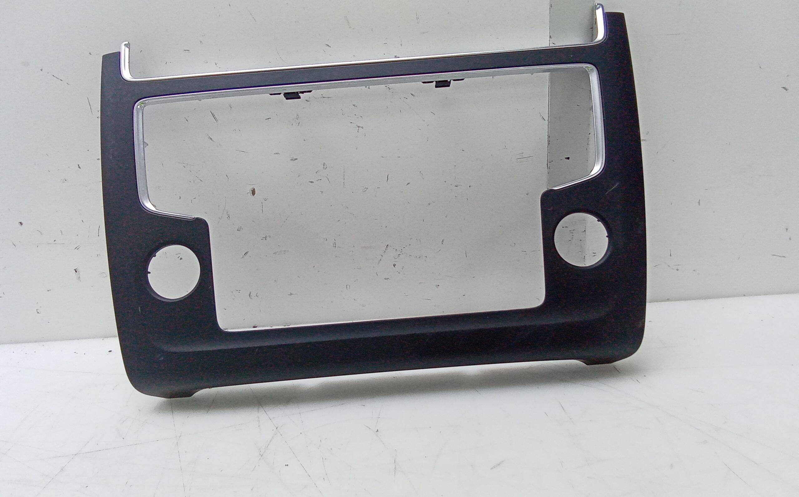 Moldura / consola radio volkswagen polo v (6c1)(01.2014->)