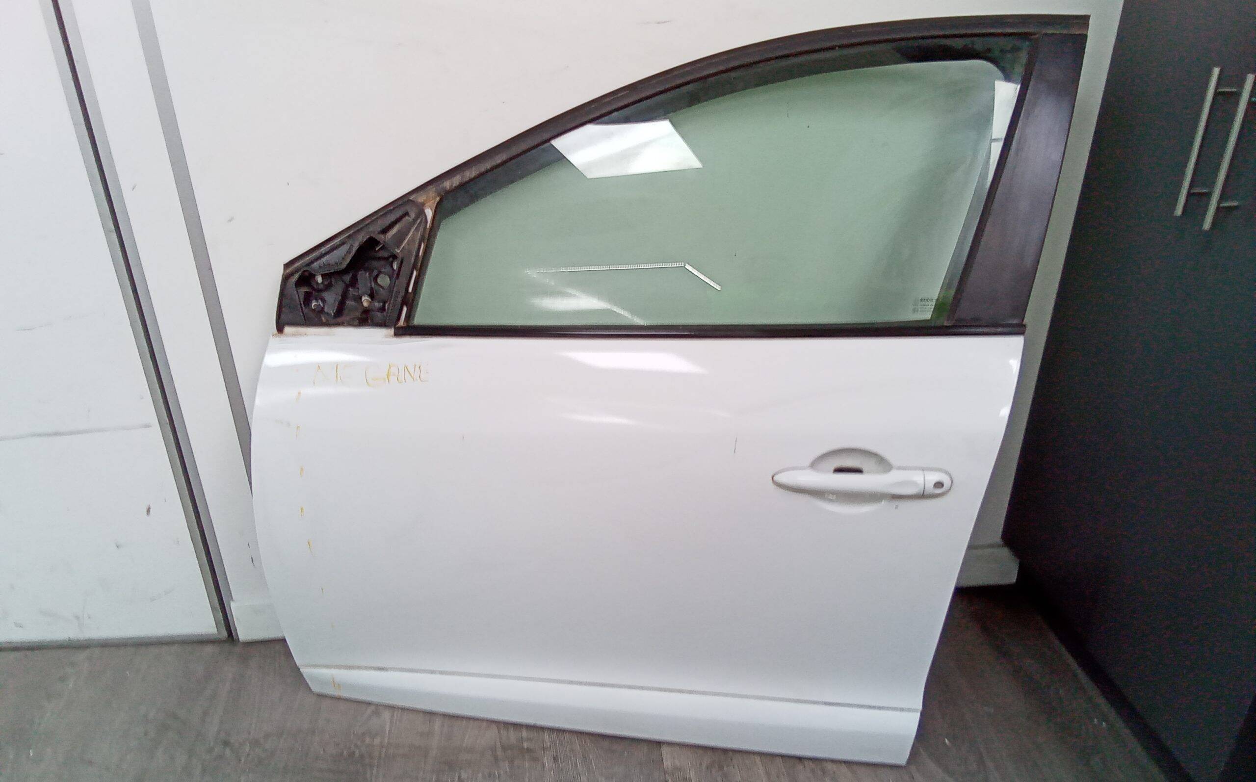 Puerta delantera izquierda renault megane iii sport tourer (2009->)