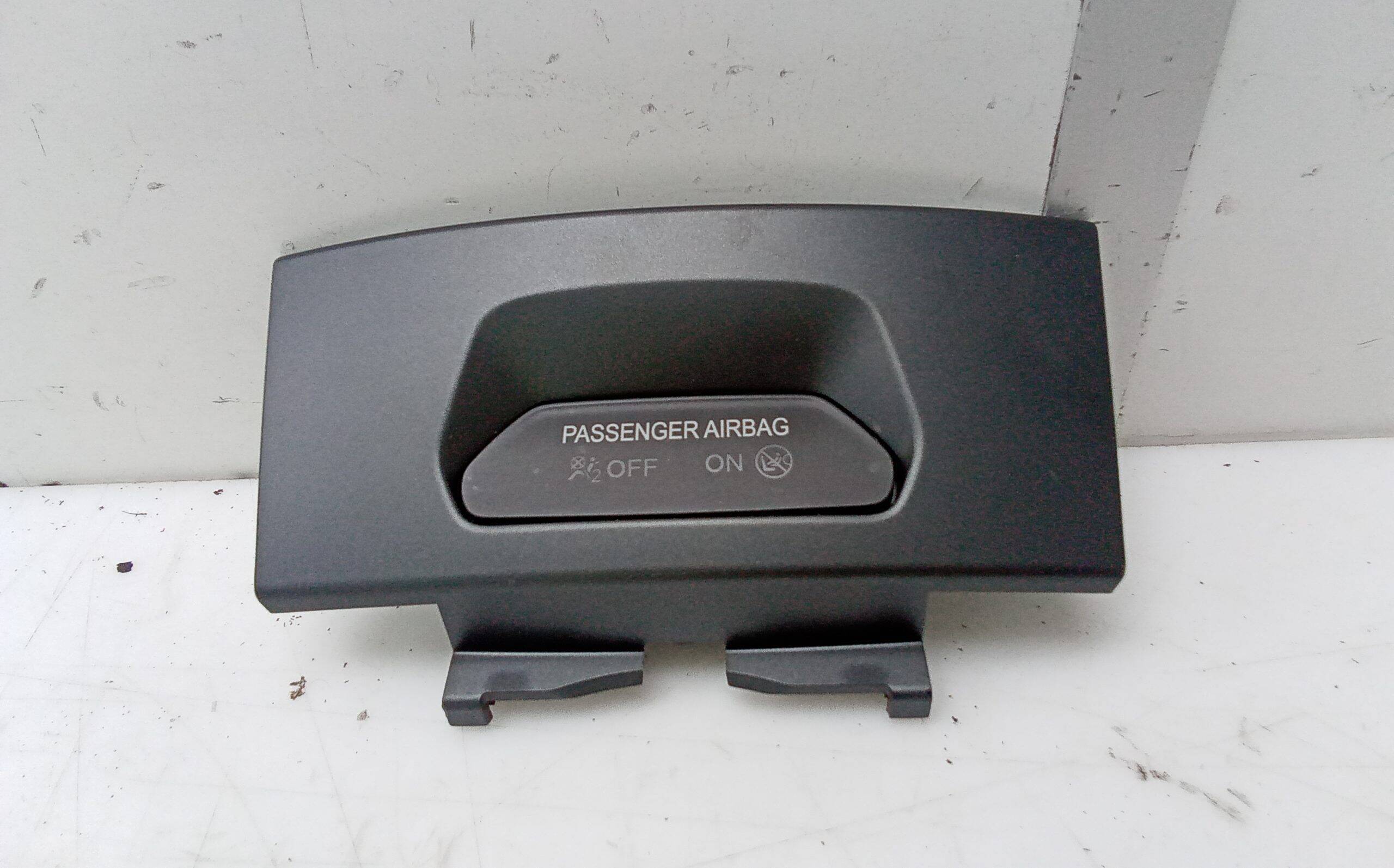 Indicador airbag pasajero ford fiesta (cnn)(2012->)