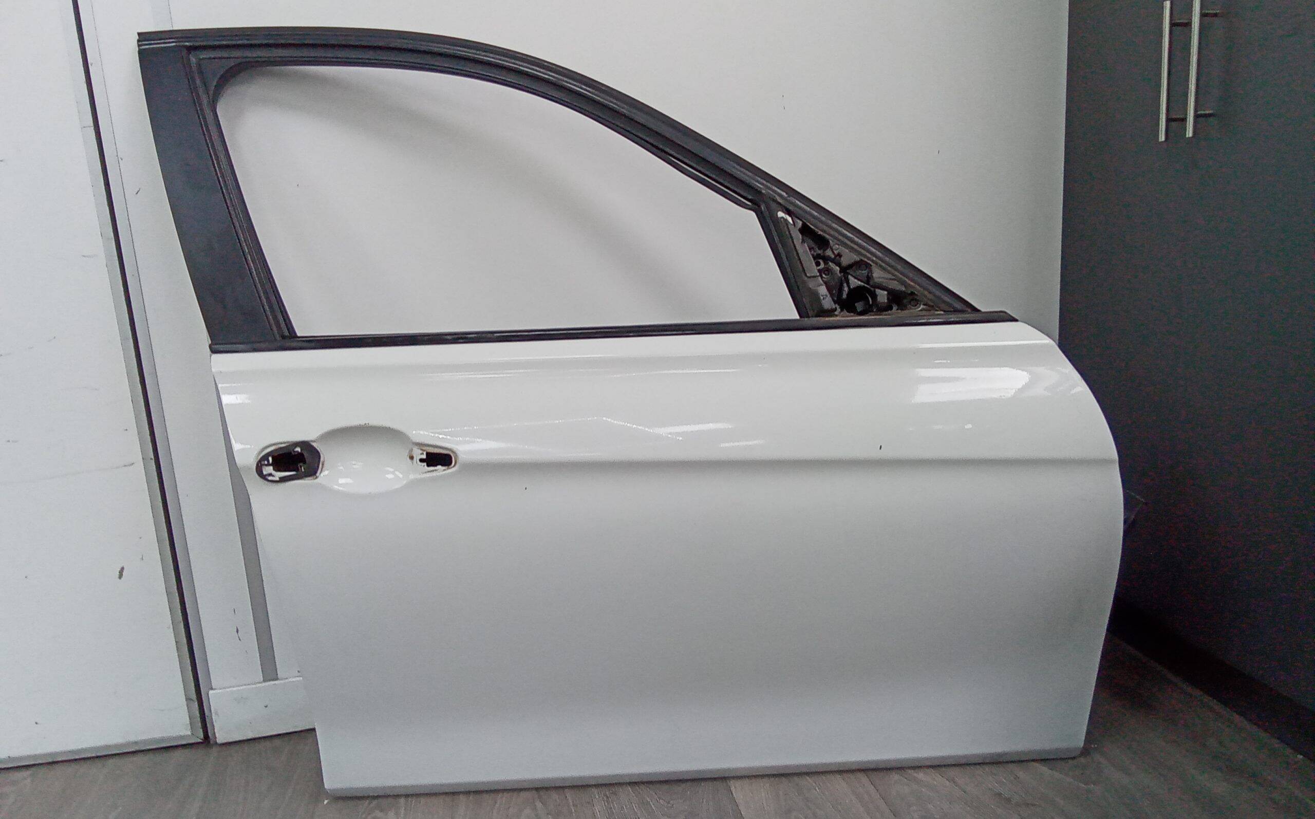 Puerta delantera derecha bmw bmw serie 3 318d e90