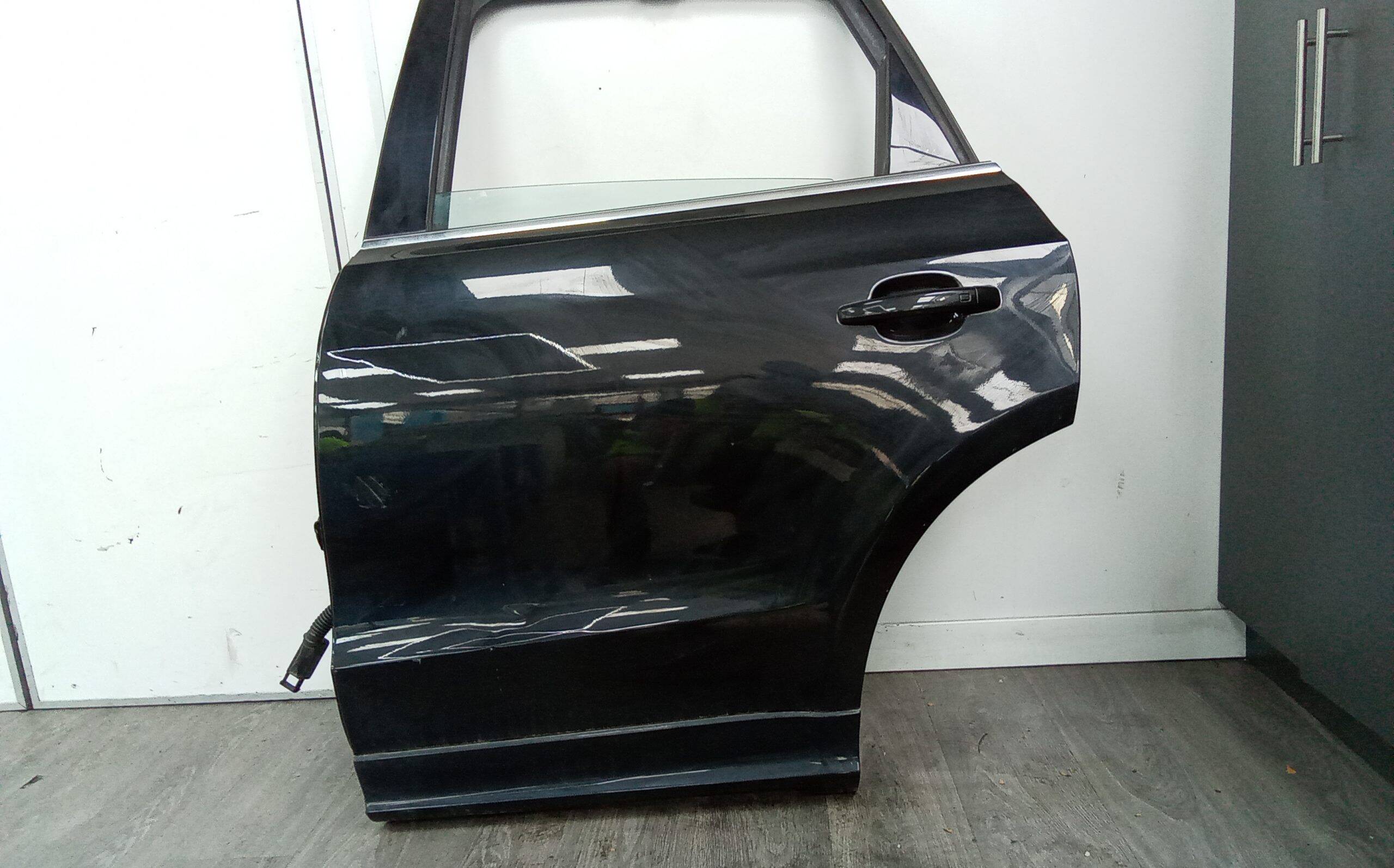 Puerta trasera carga izquierda audi q5 (8r)(2008->)