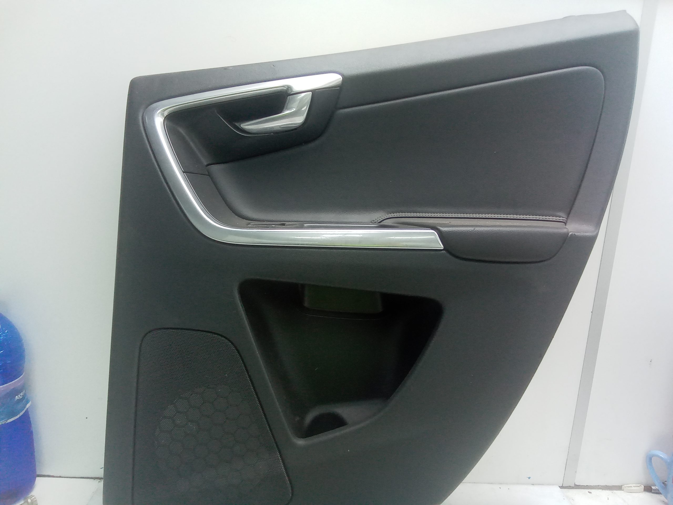 Guarnecido puerta trasera derecha volvo xc60 (2008->)