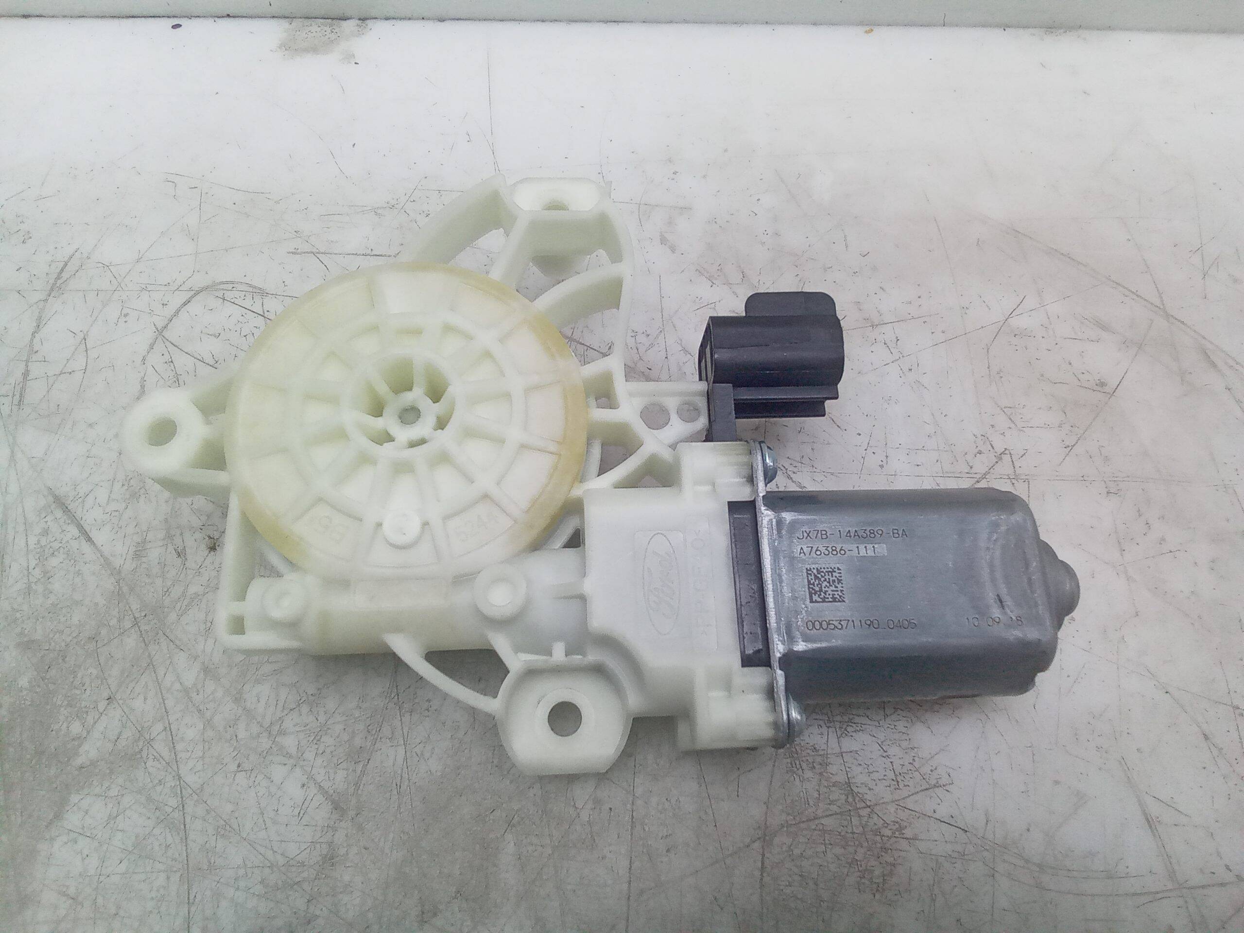 Motor elevalunas delantero derecho ford focus berlina (cge)(2018->)