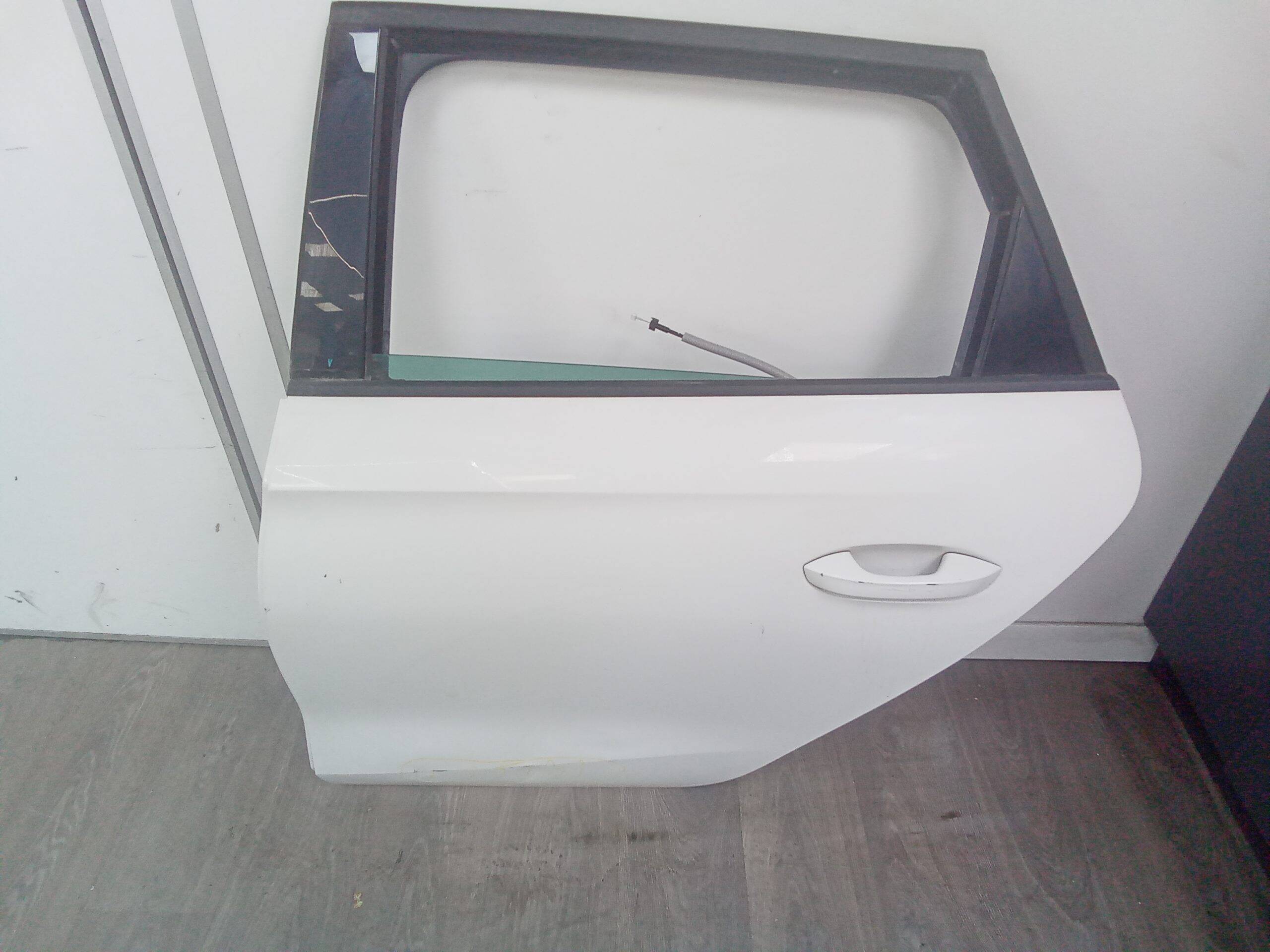 Puerta trasera izquierda seat leon sportstourer (kl8)(04.2020->)