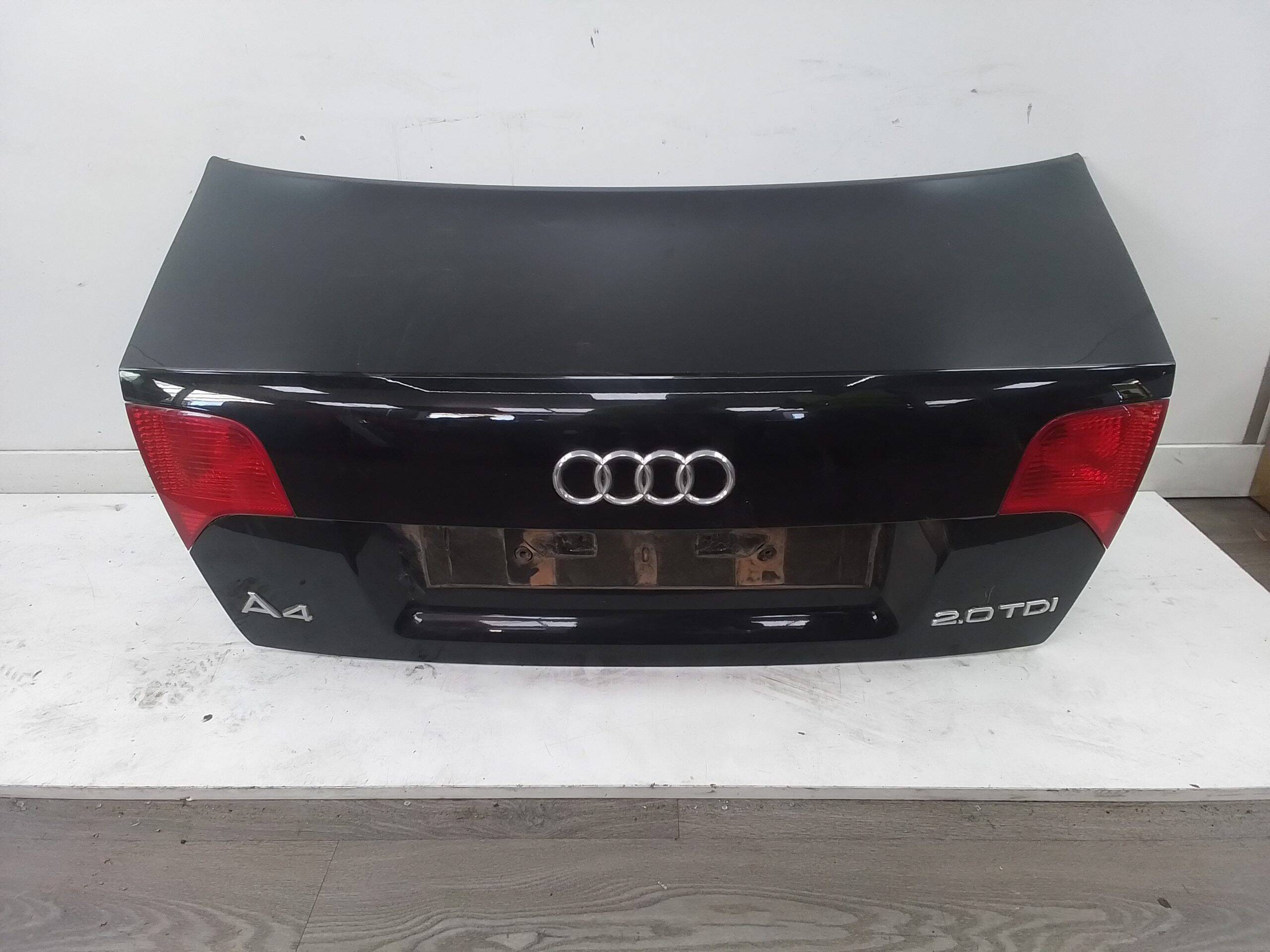 Porton trasero audi a4 berlina (8e)(2004->)