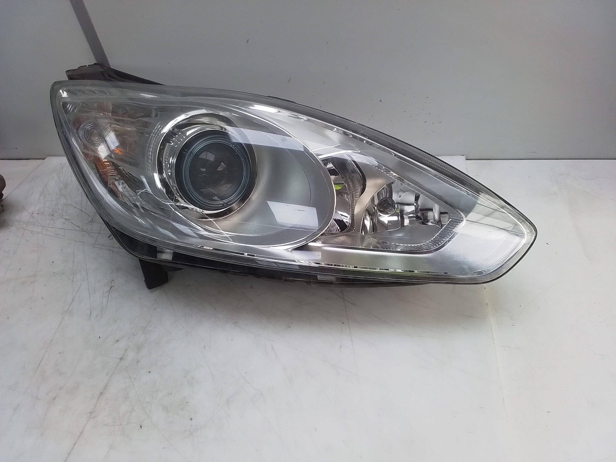 Faro derecho ford c-max (cb7)(2010->)