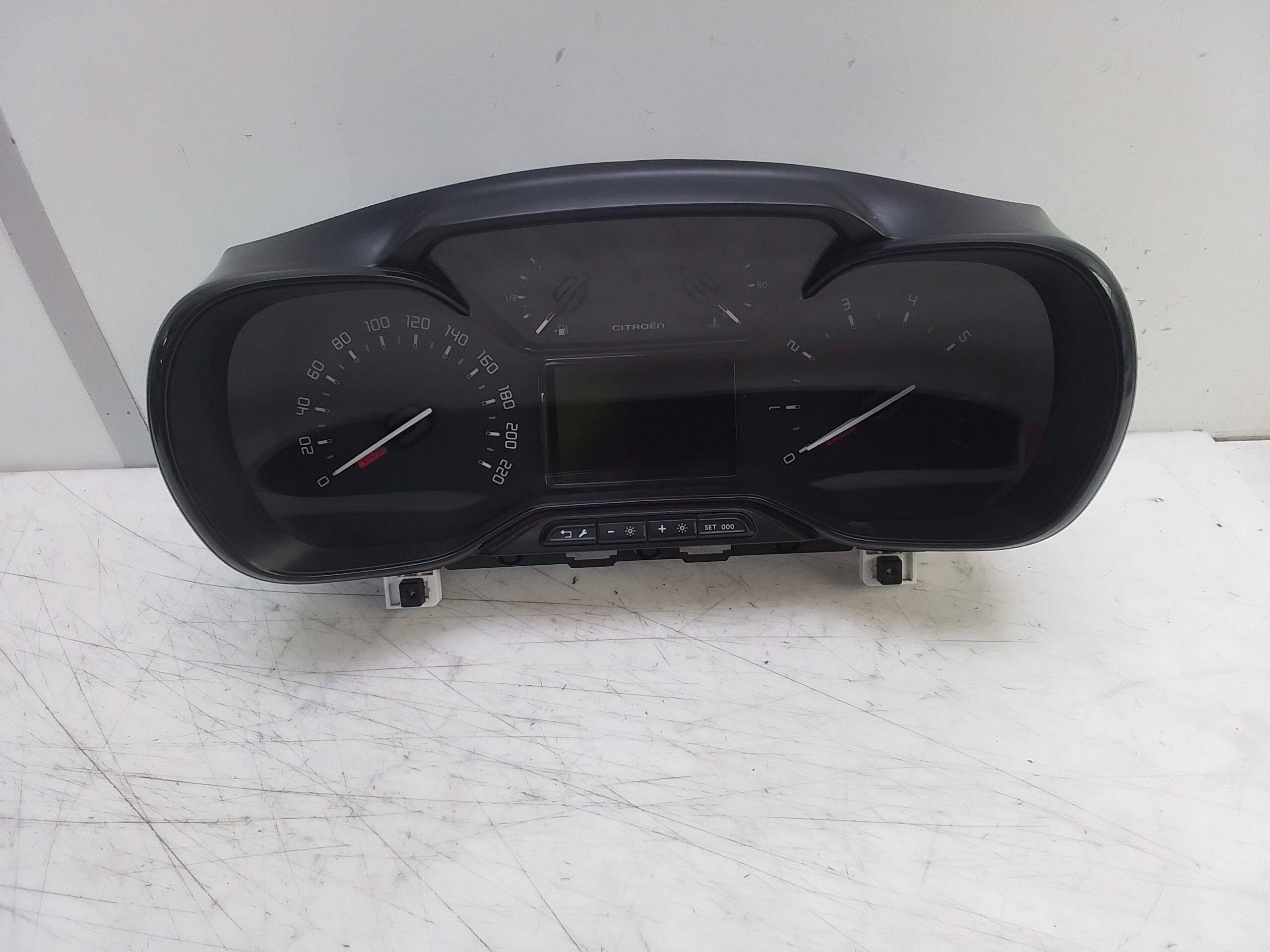 Cuadro de instrumentos citroen c3 (08.2016->)