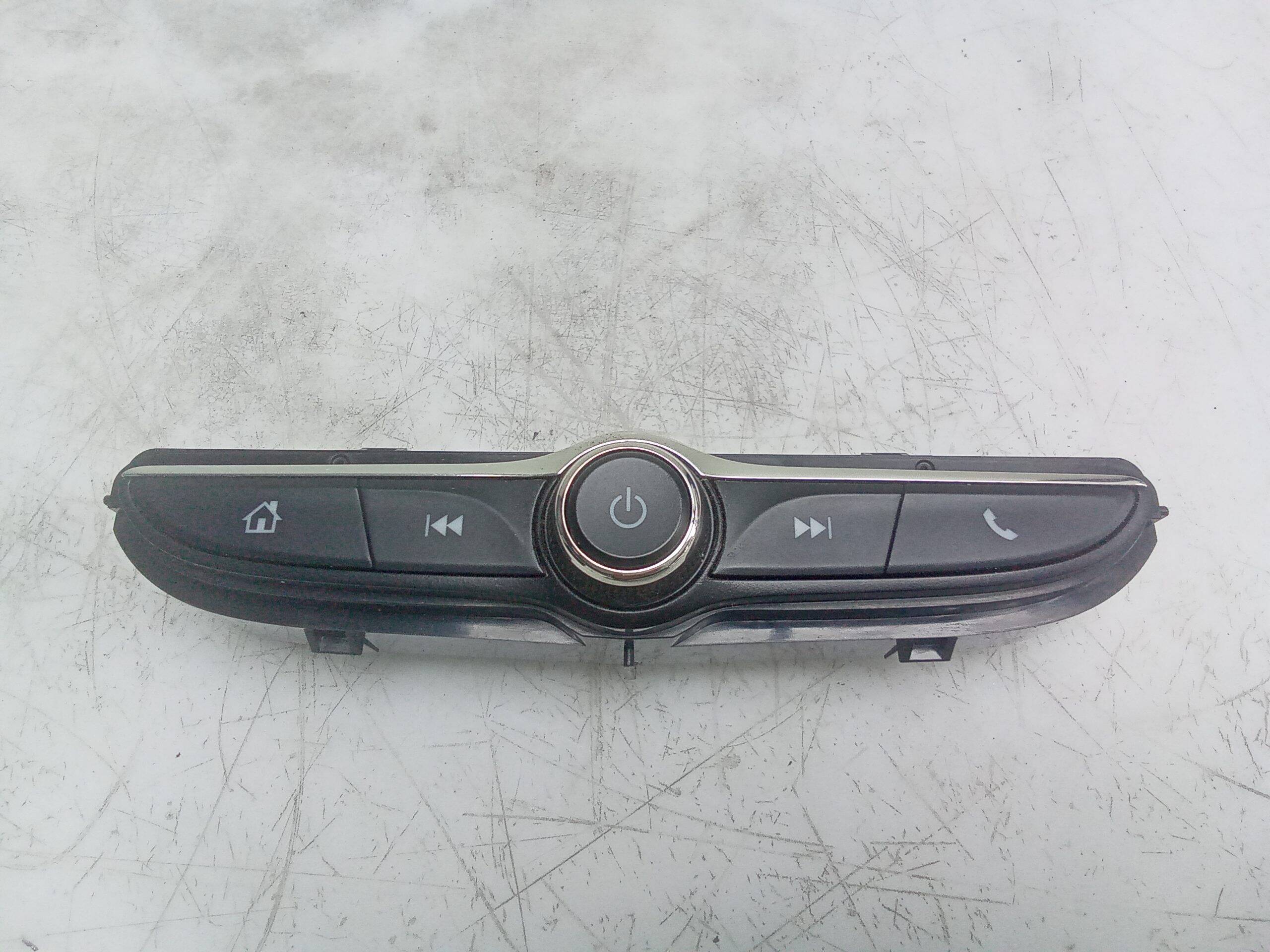 Mando audio opel astra k berlina 5p (09.2015->)