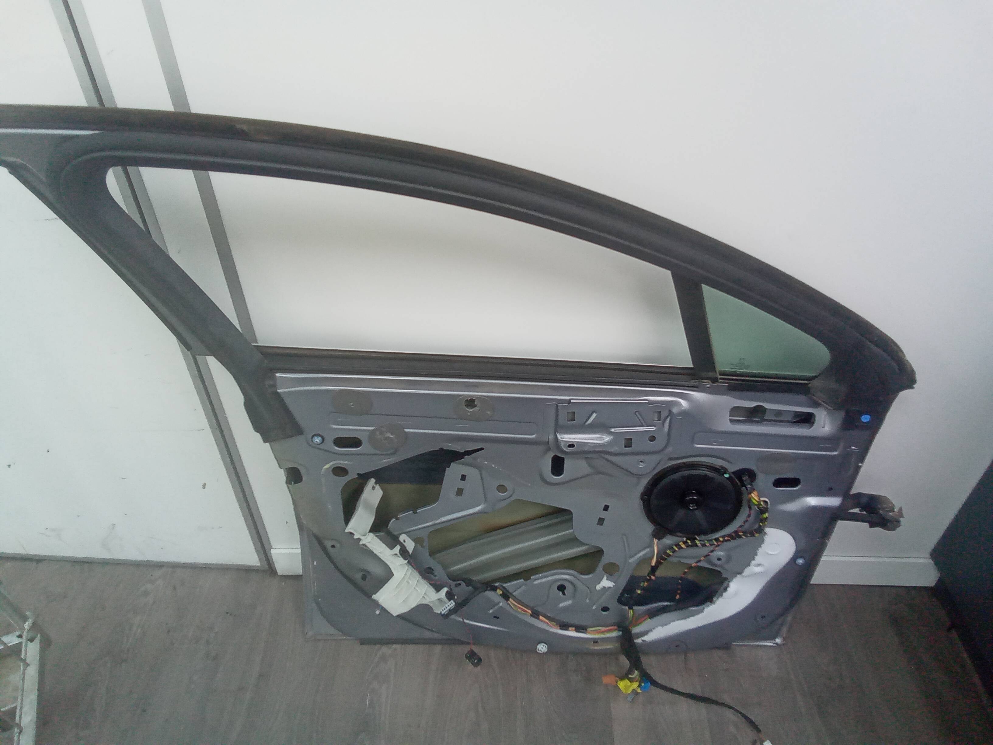 Puerta delantera izquierda peugeot 508 sw (10.2010->)