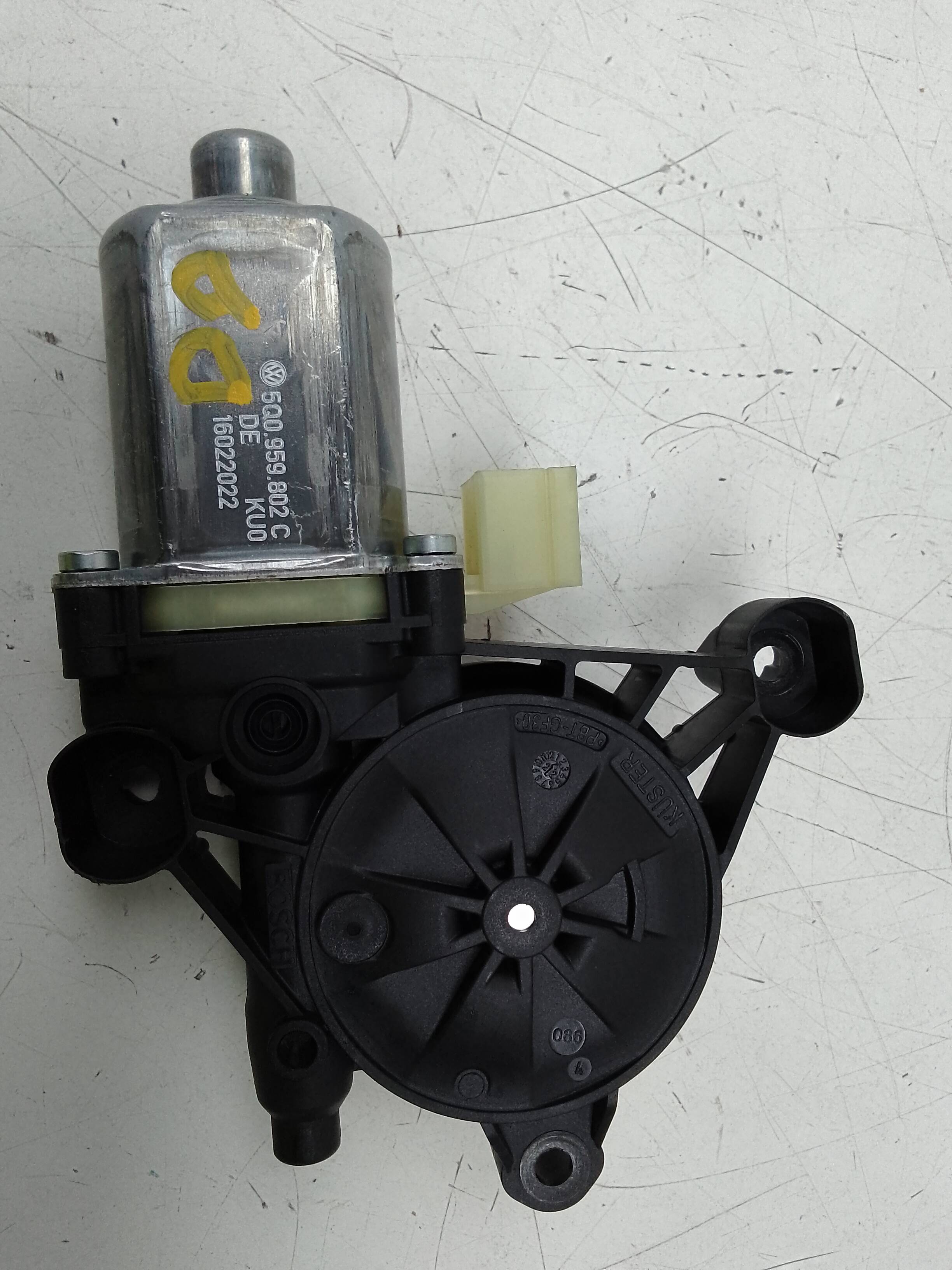 Motor elevalunas delantero derecho cupra formentor (km7)(08.2020->)