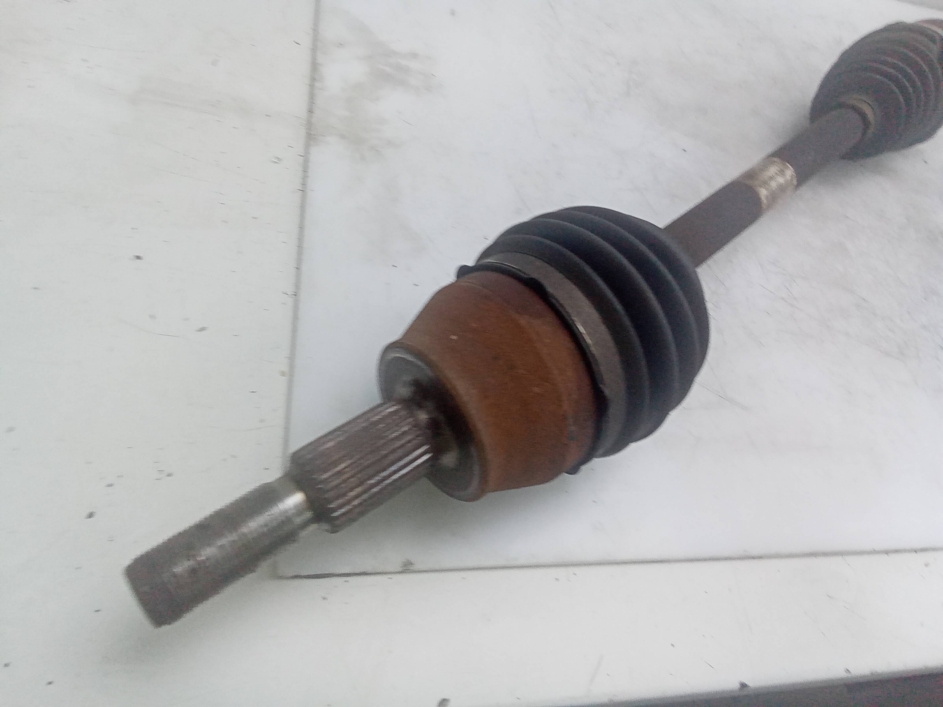 Palier transmision delantera derecha ford focus sportbreak (cew)(2014->)