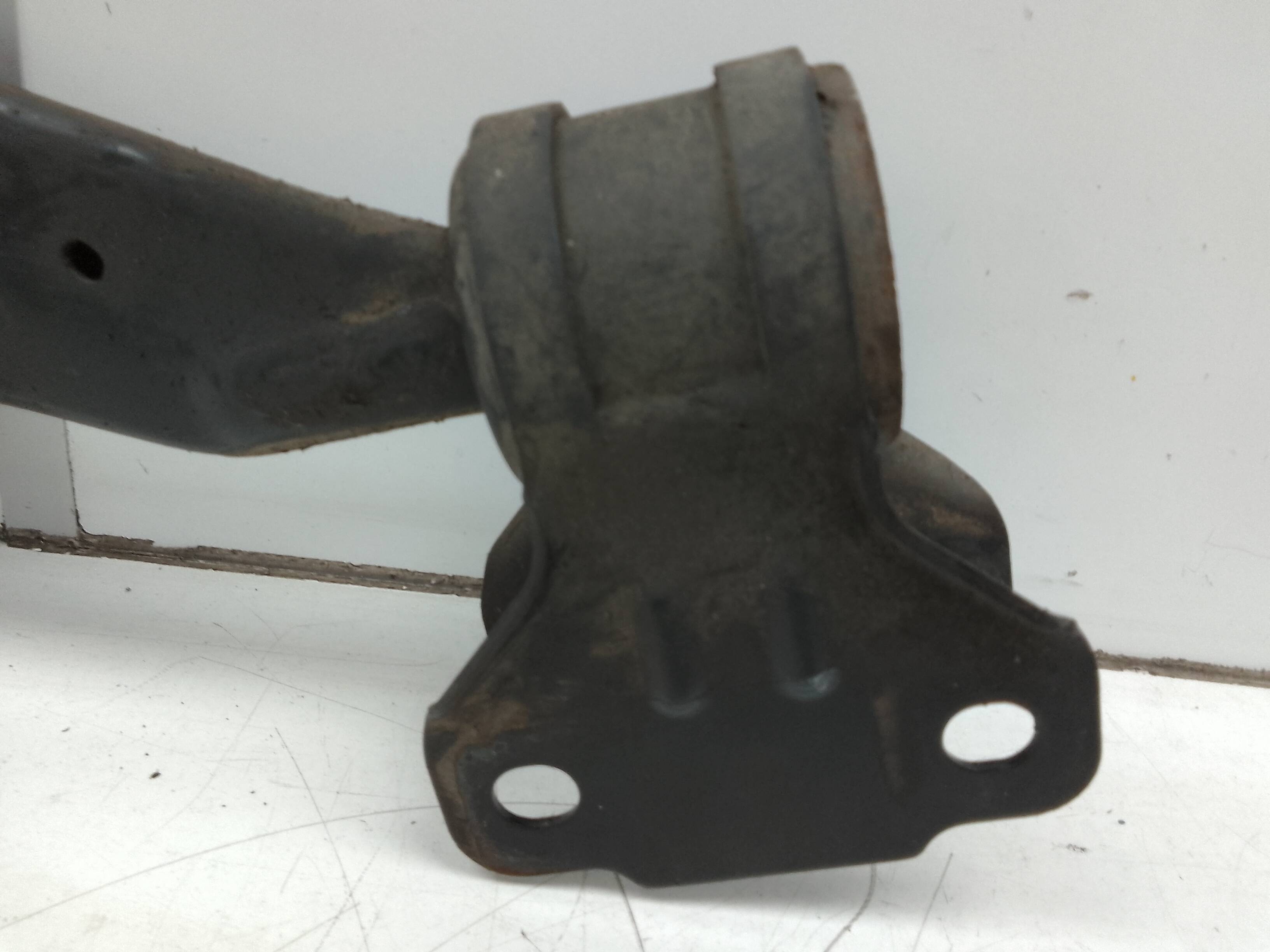 Brazo suspension inferior delantero derecho ford focus sportbreak (cew)(2014->)