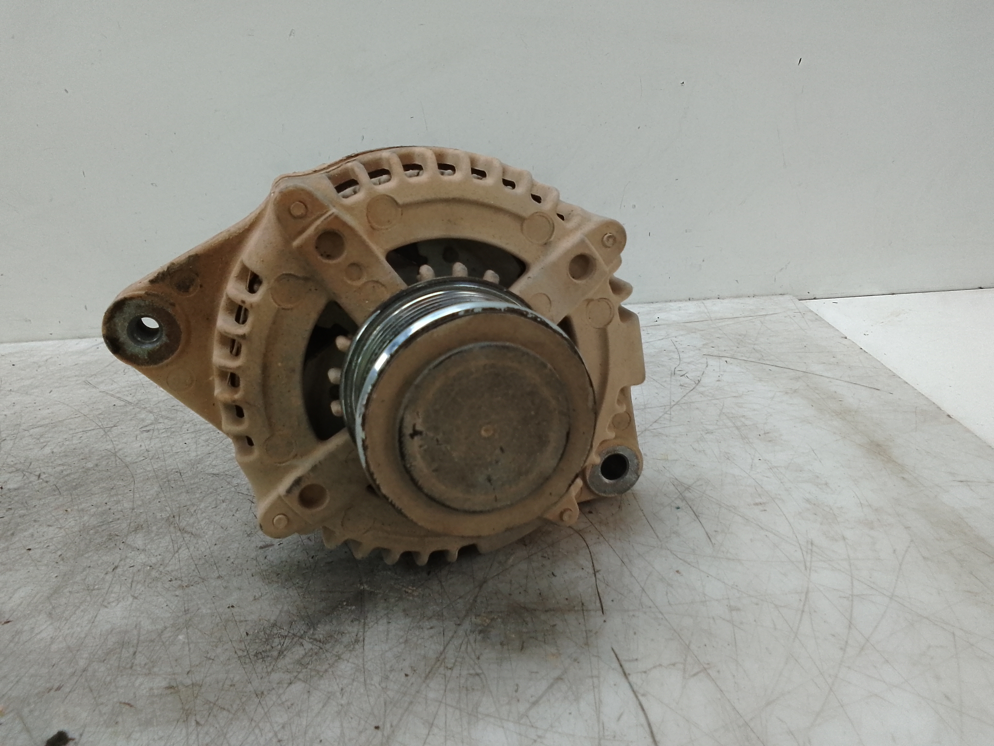 Alternador toyota land cruiser (j15)(2009->)