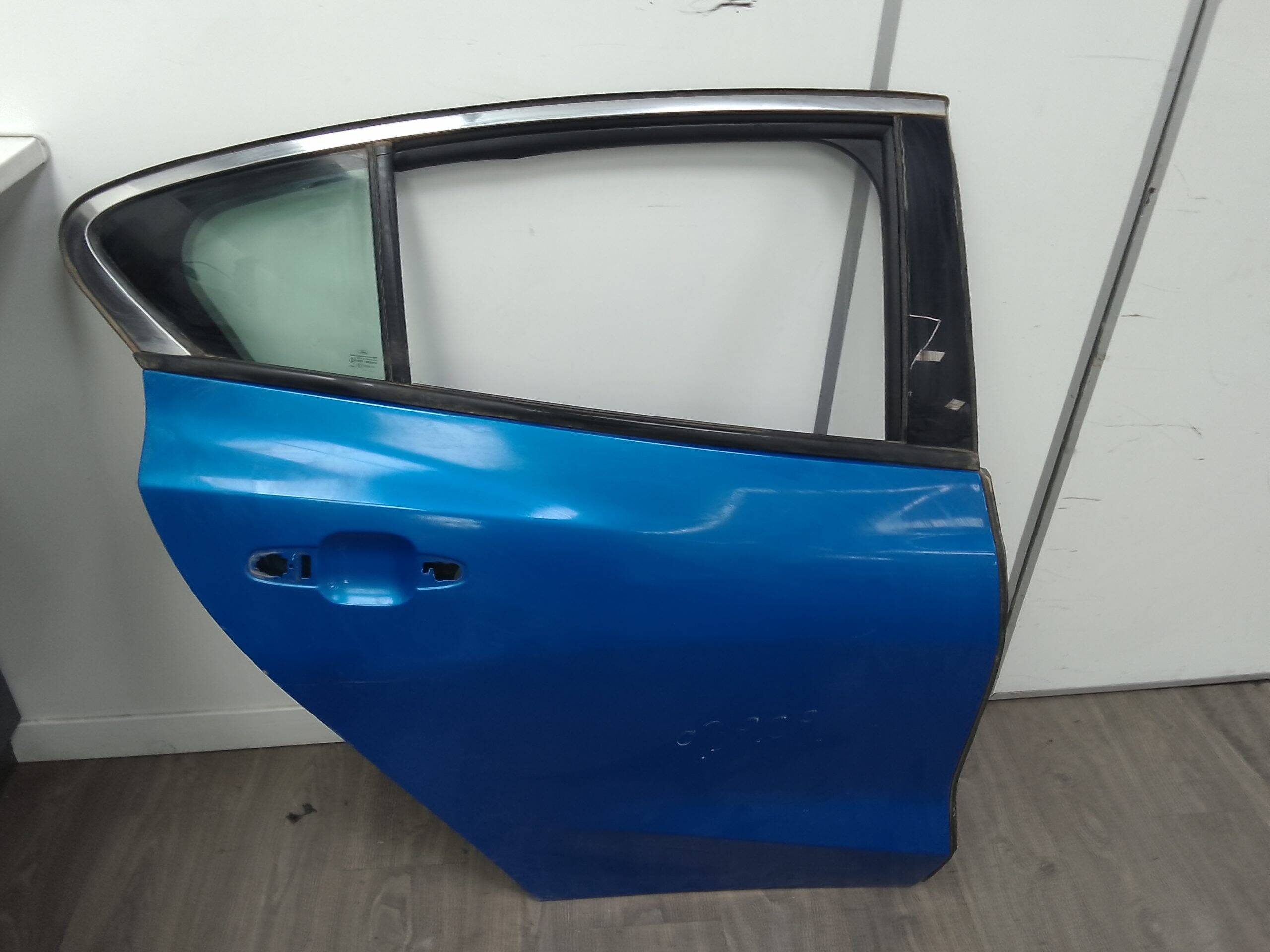 Puerta trasera derecha ford focus berlina (cge)(2018->)