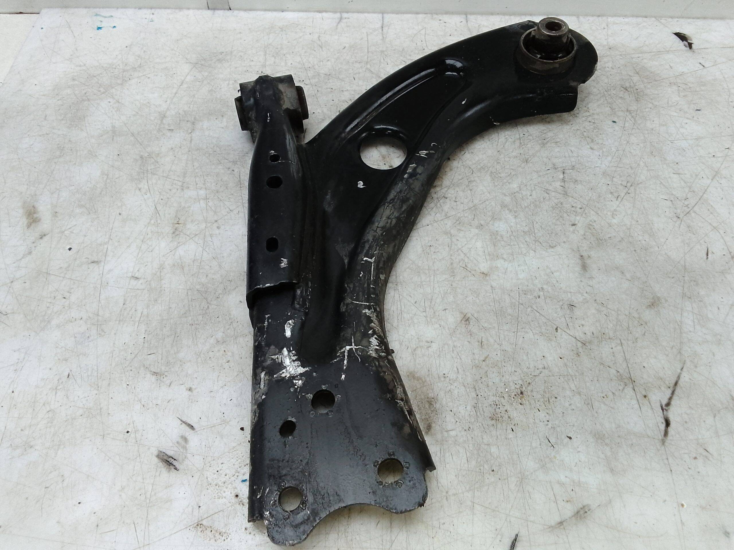 Brazo suspension inferior delantero derecho peugeot 508 (2018->)