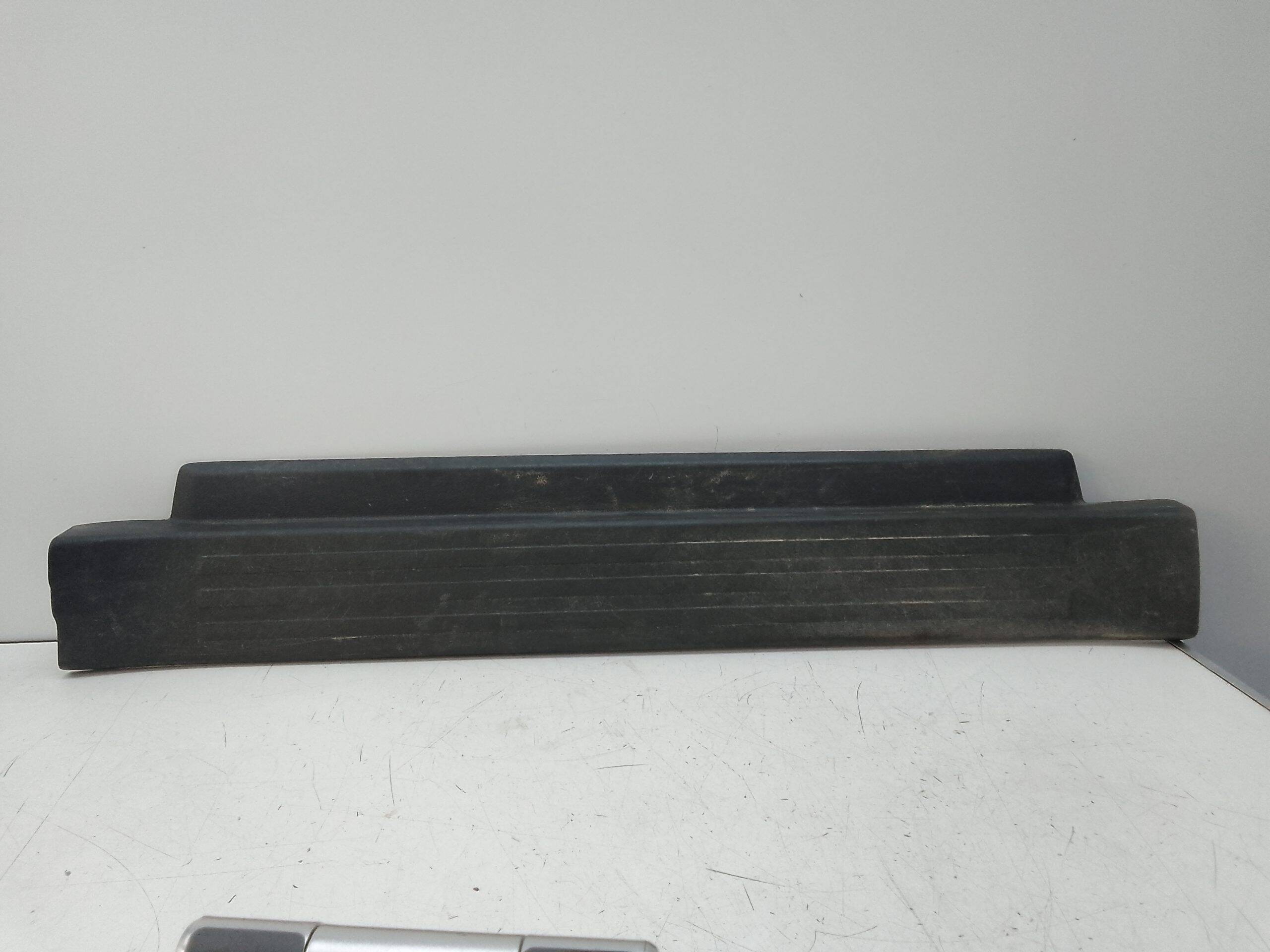 Moldura puerta delantera izquierda toyota land cruiser (j15)(2009->)