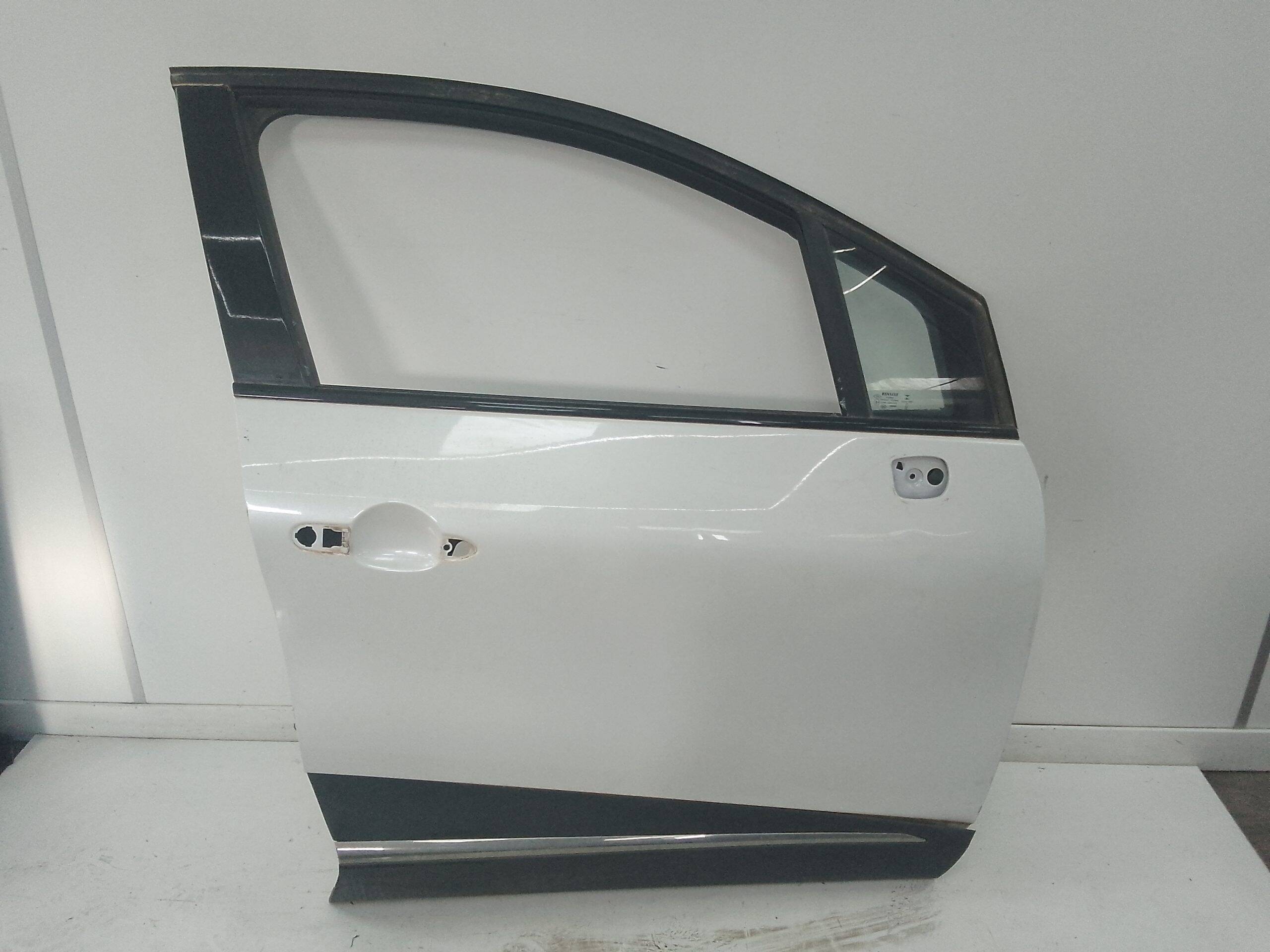 Puerta delantera derecha renault captur i (2013->)