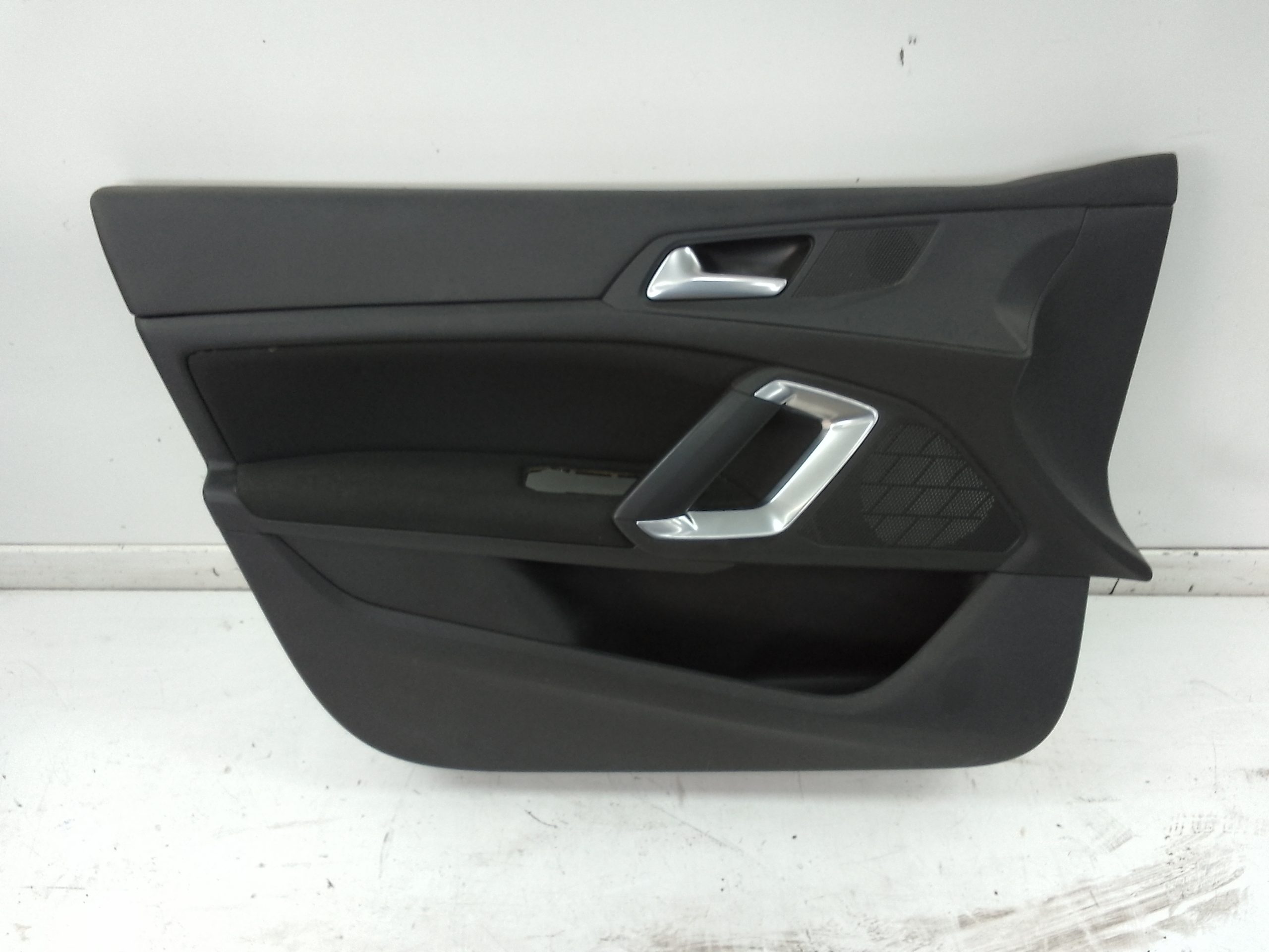 Guarnecido puerta delantera izquierda peugeot 308 (2013->)