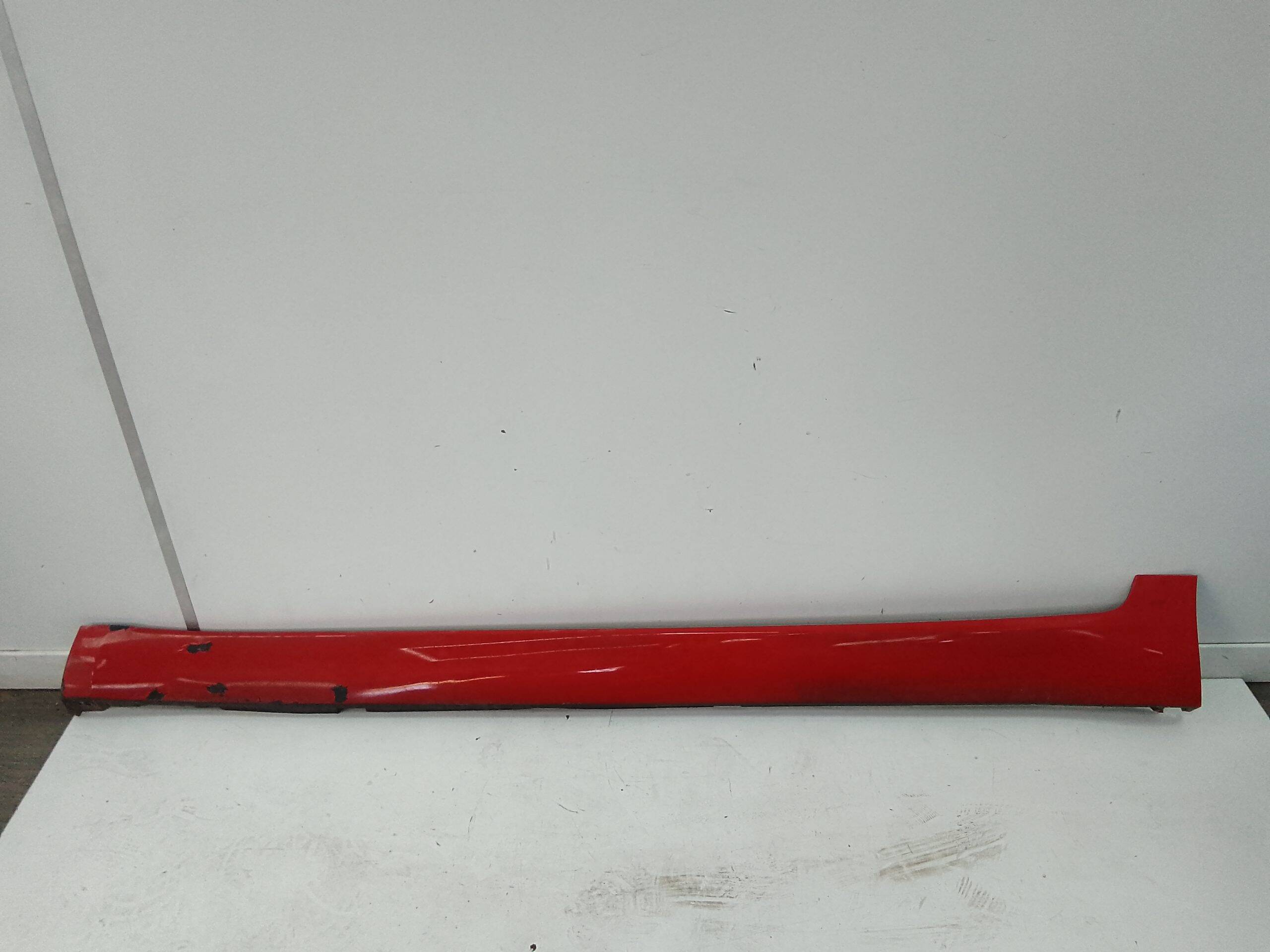 Spoiler talonera izquierda citroen ds5 (09.2011->)