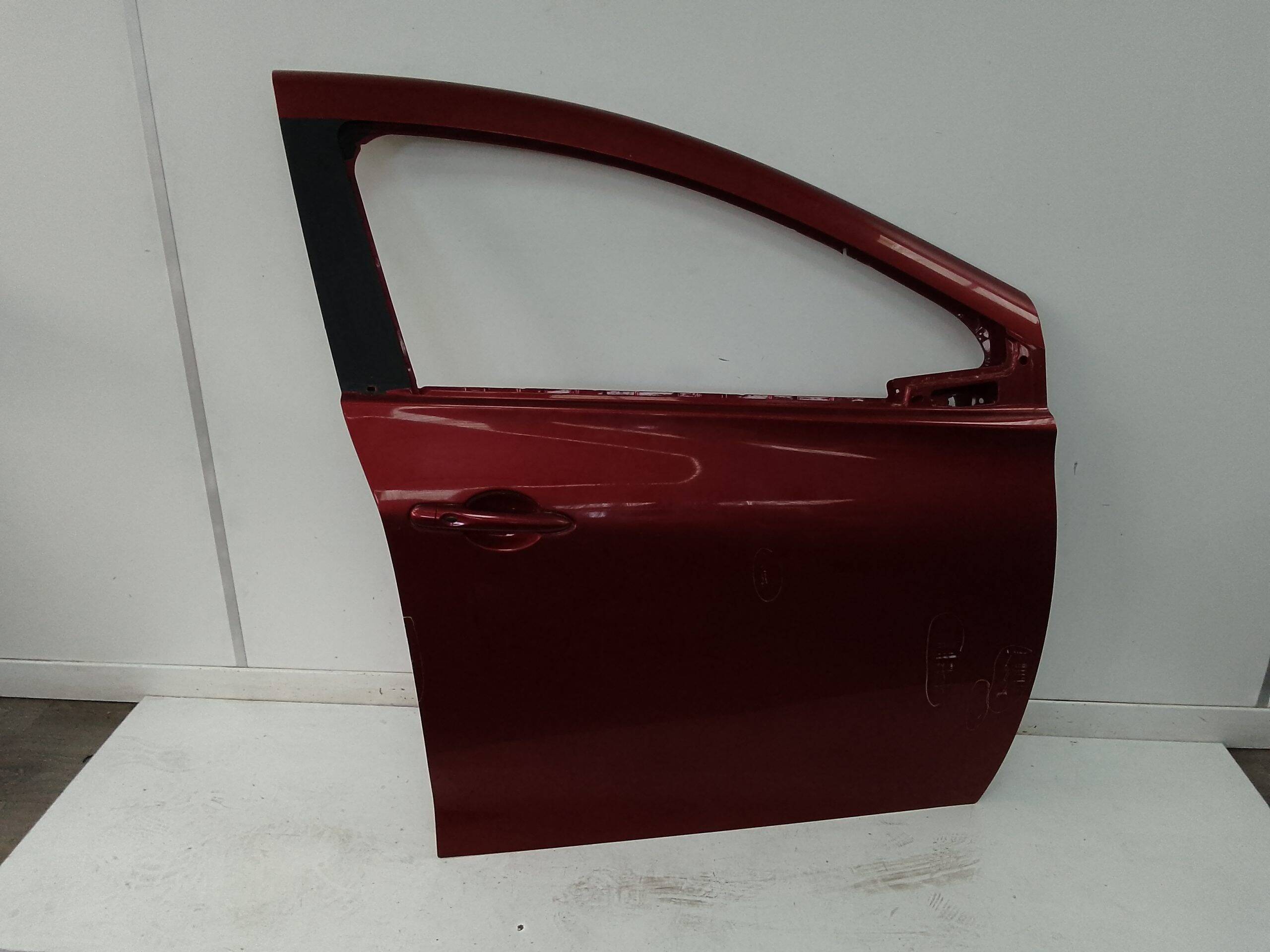 Puerta delantera derecha renault zoe (06.2012->)