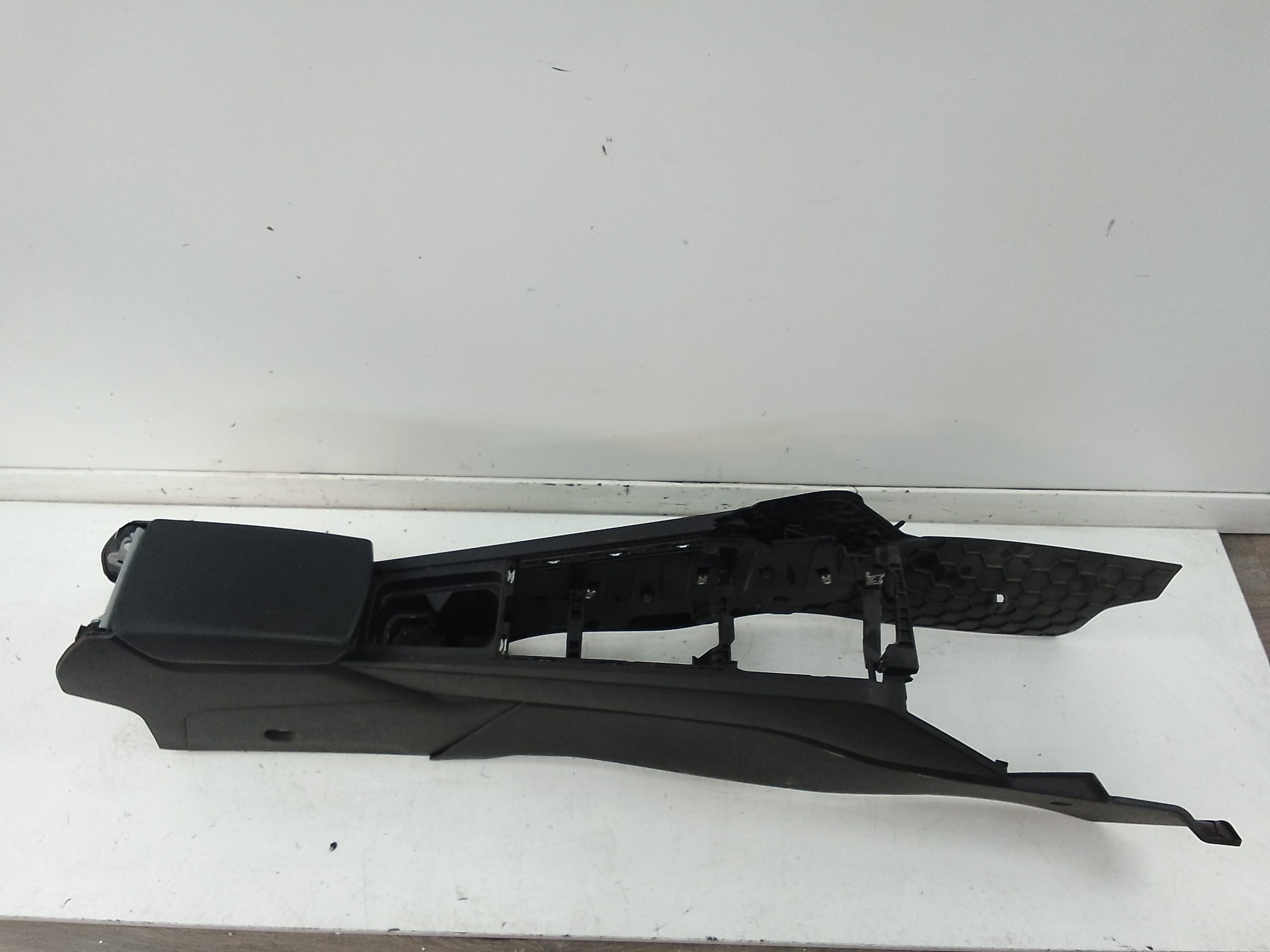 Consola central seat leon sportstourer (kl8)(04.2020->)