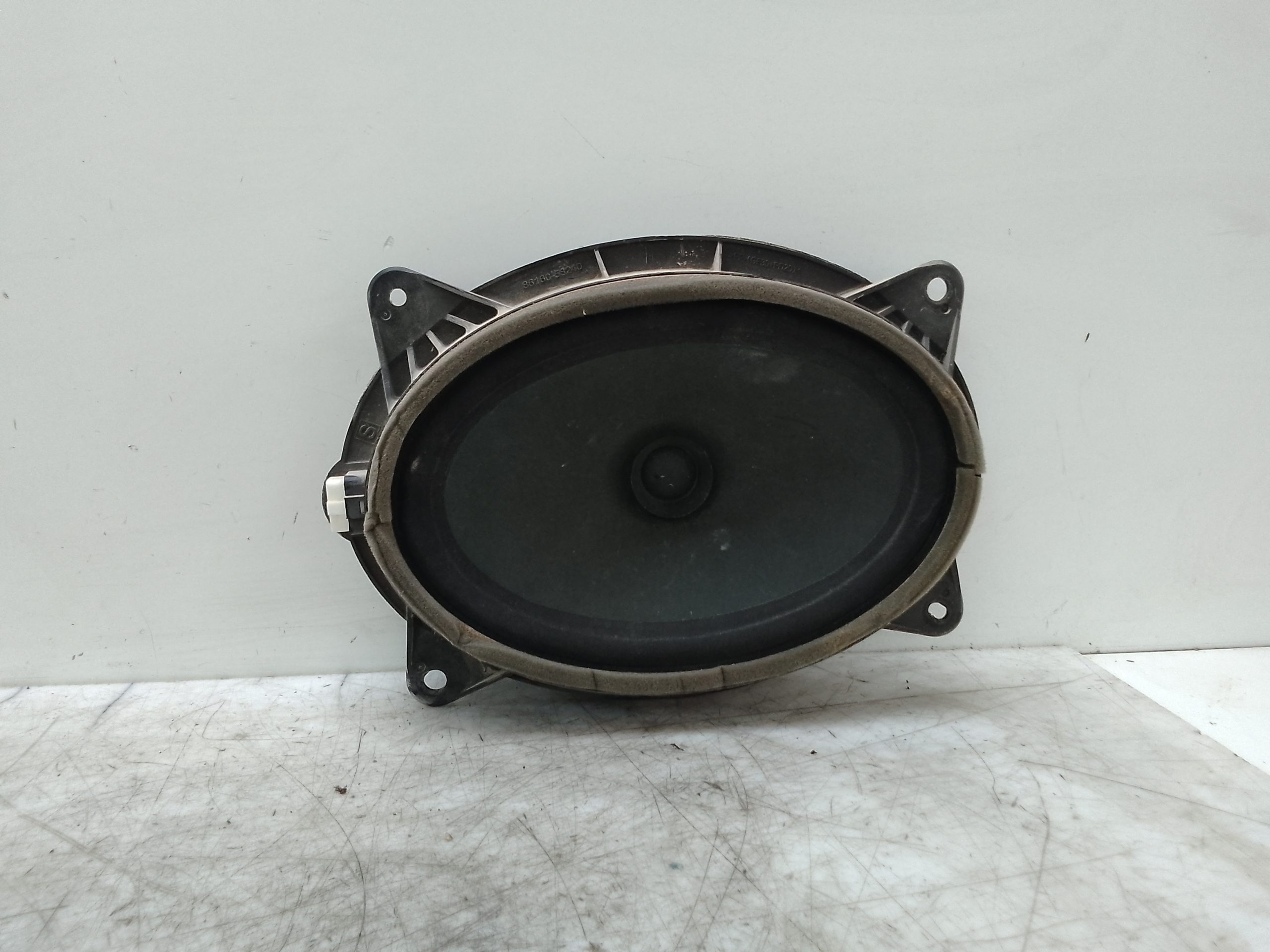 Altavoz puerta delantera derecha toyota land cruiser (j15)(2009->)