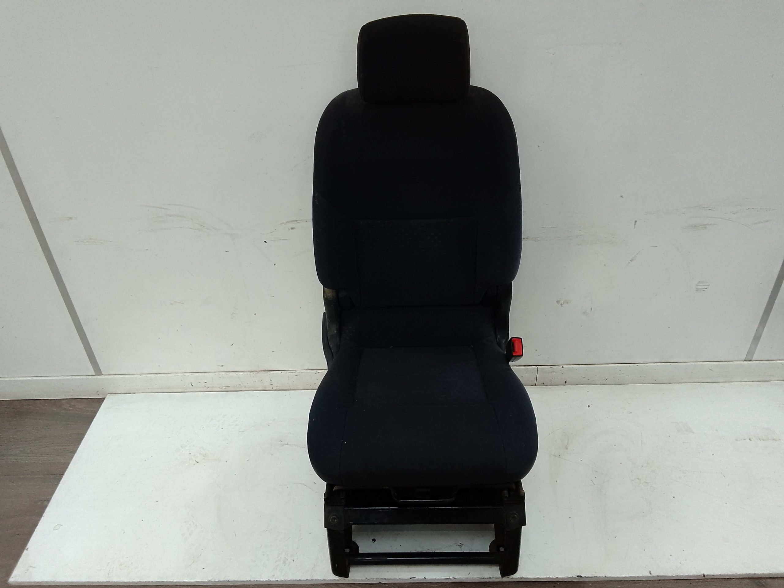 Asiento delantero derecho nissan nv200 /evalia (m20/m)(08.2009->)