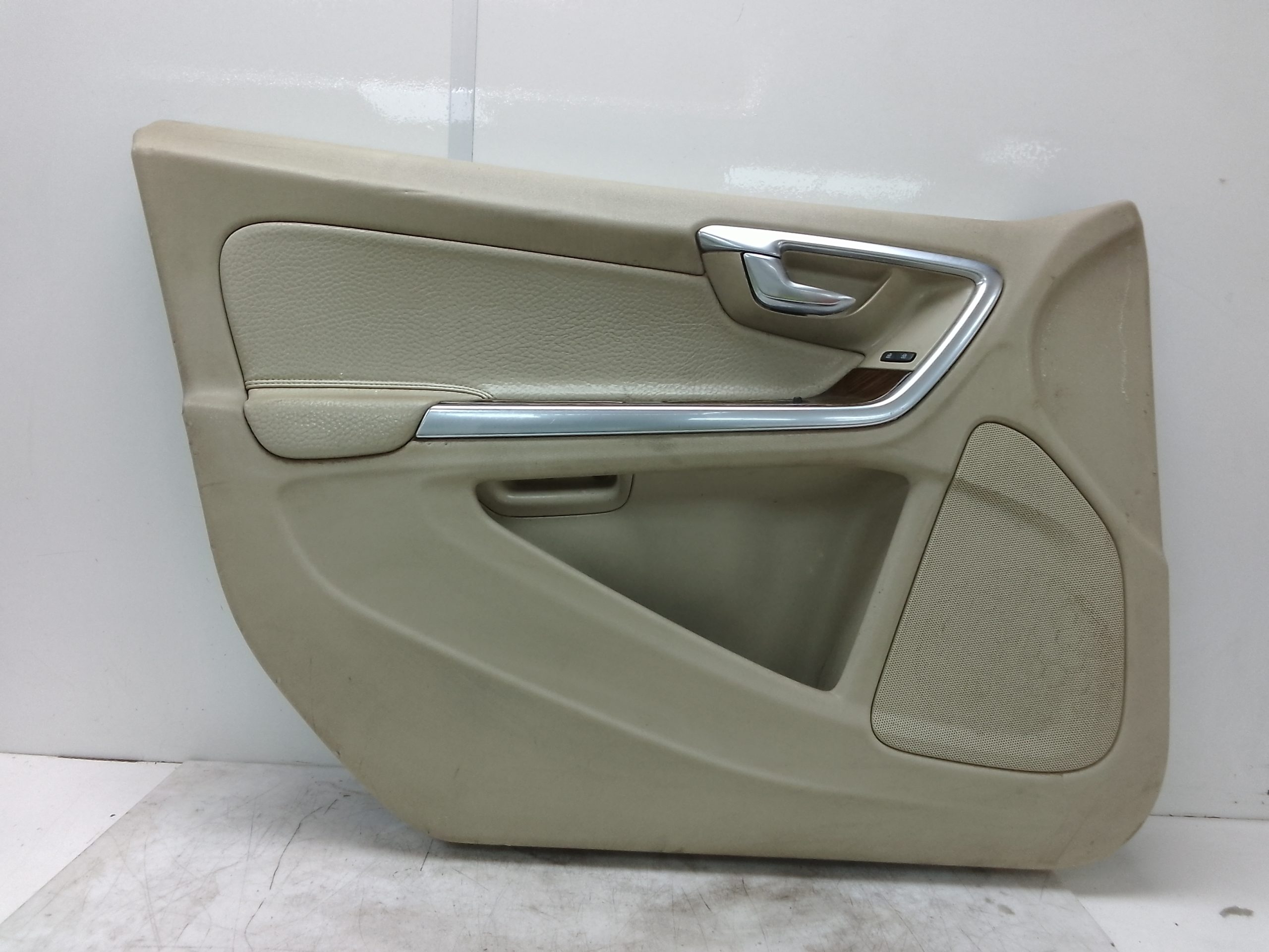 Guarnecido puerta delantera izquierda volvo v60 familiar (08.2010->)