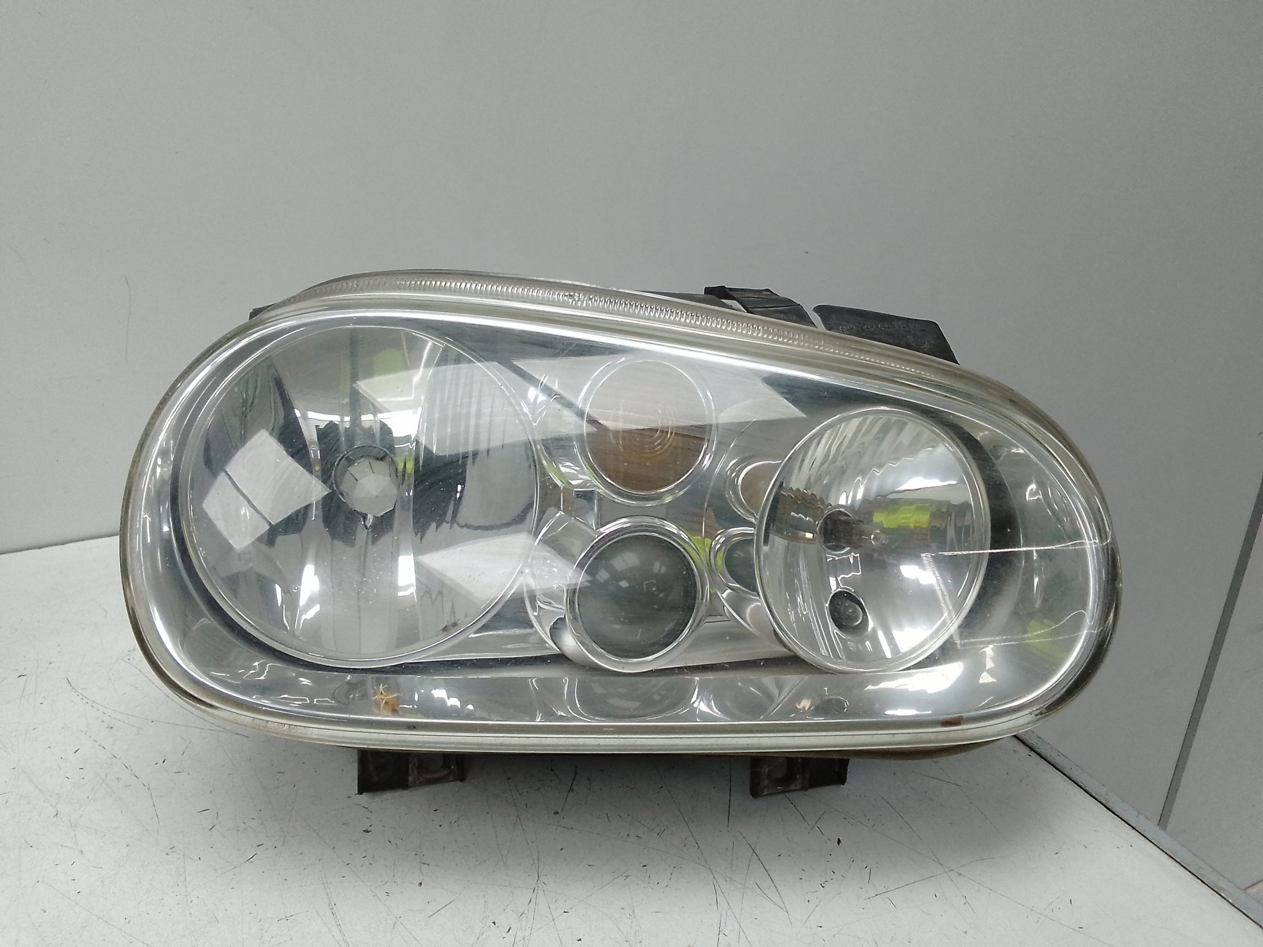 Faro derecho volkswagen golf iv berlina (1j1)(1997->)