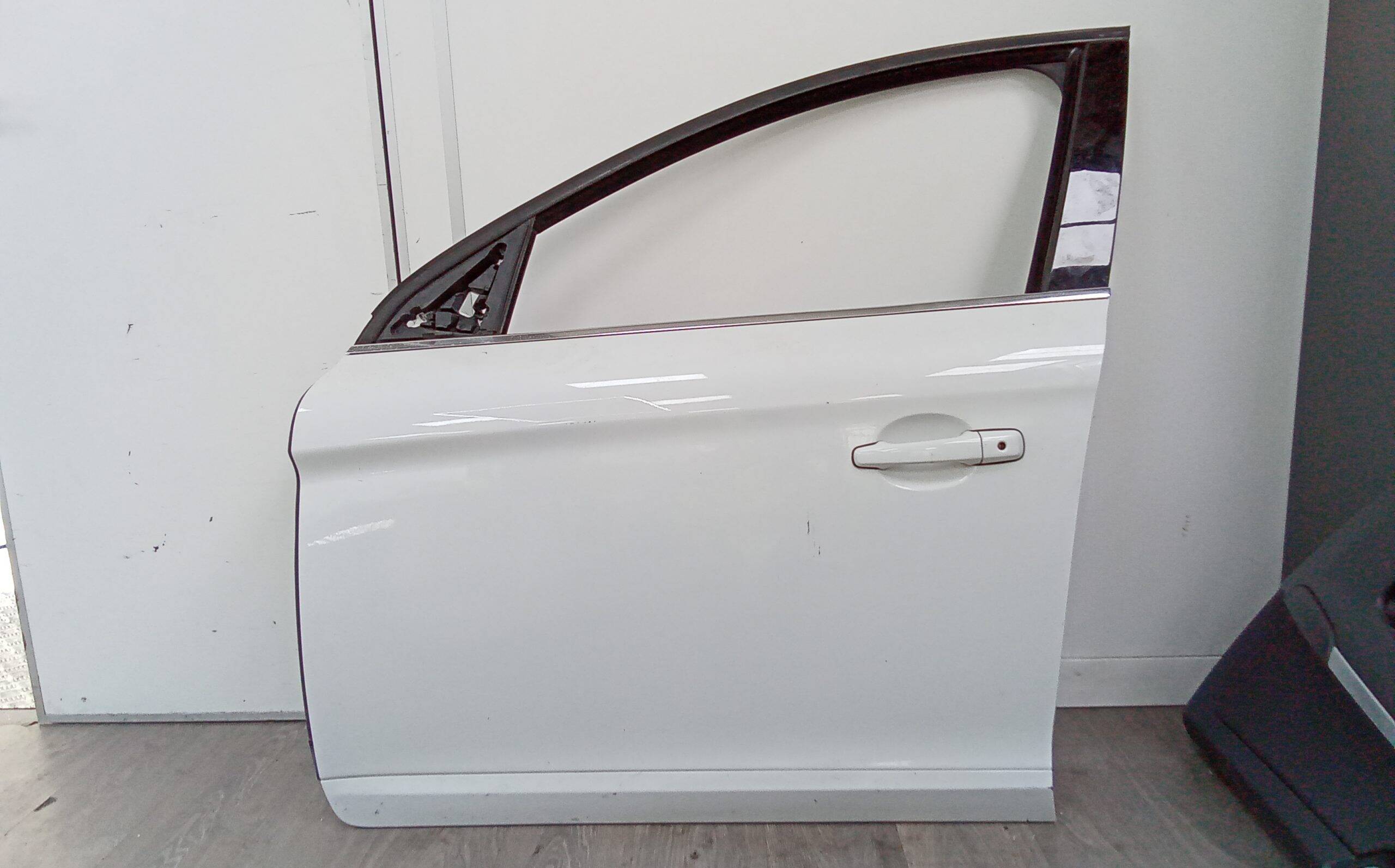 Puerta delantera izquierda volvo xc60 (2008->)