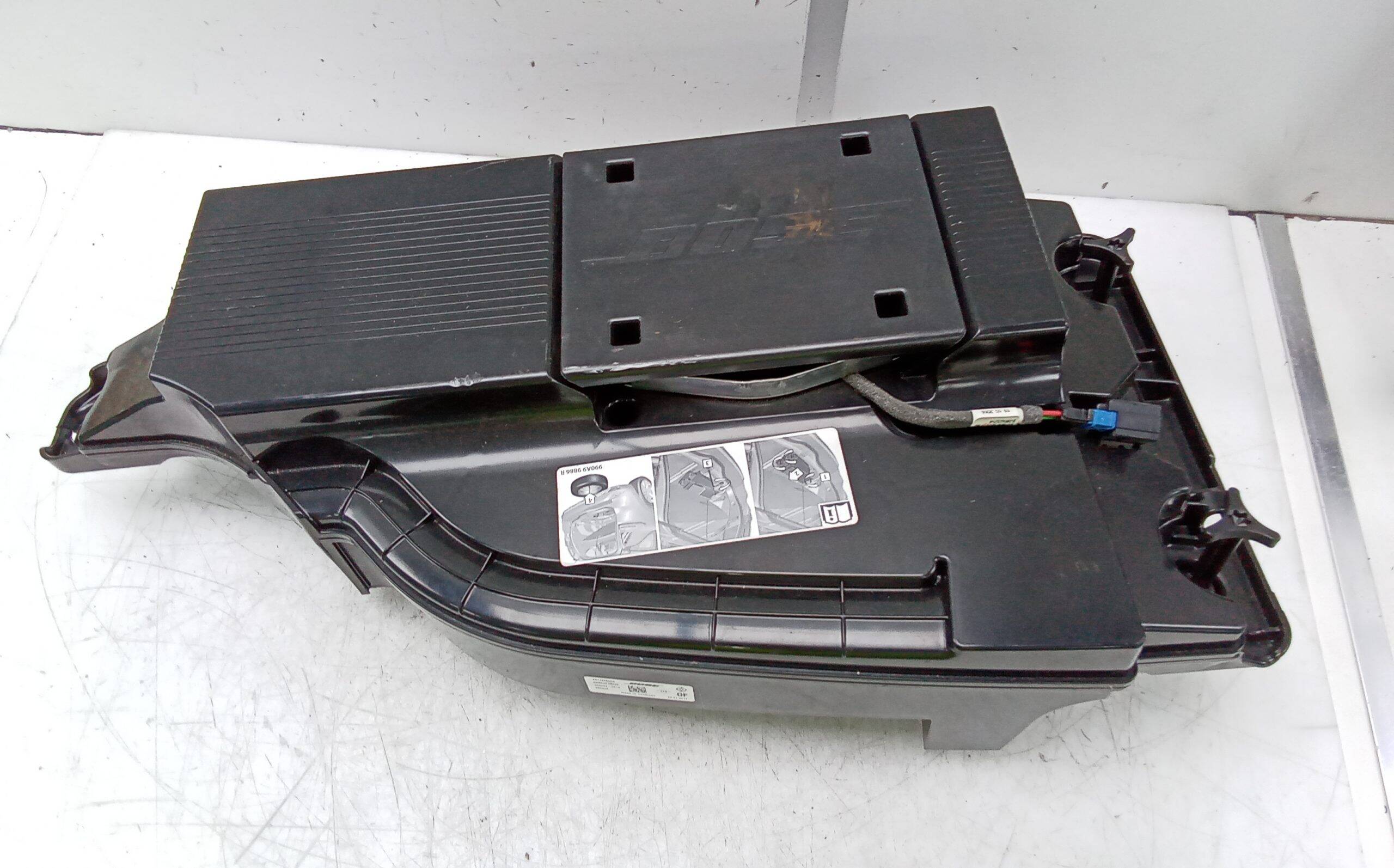 Caja subwoofer renault espace v (02.2015->)