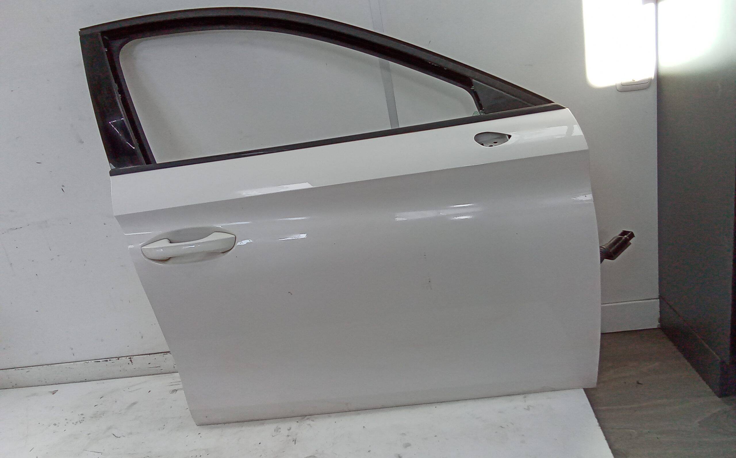 Puerta delantera derecha seat leon sportstourer (kl8)(04.2020->)