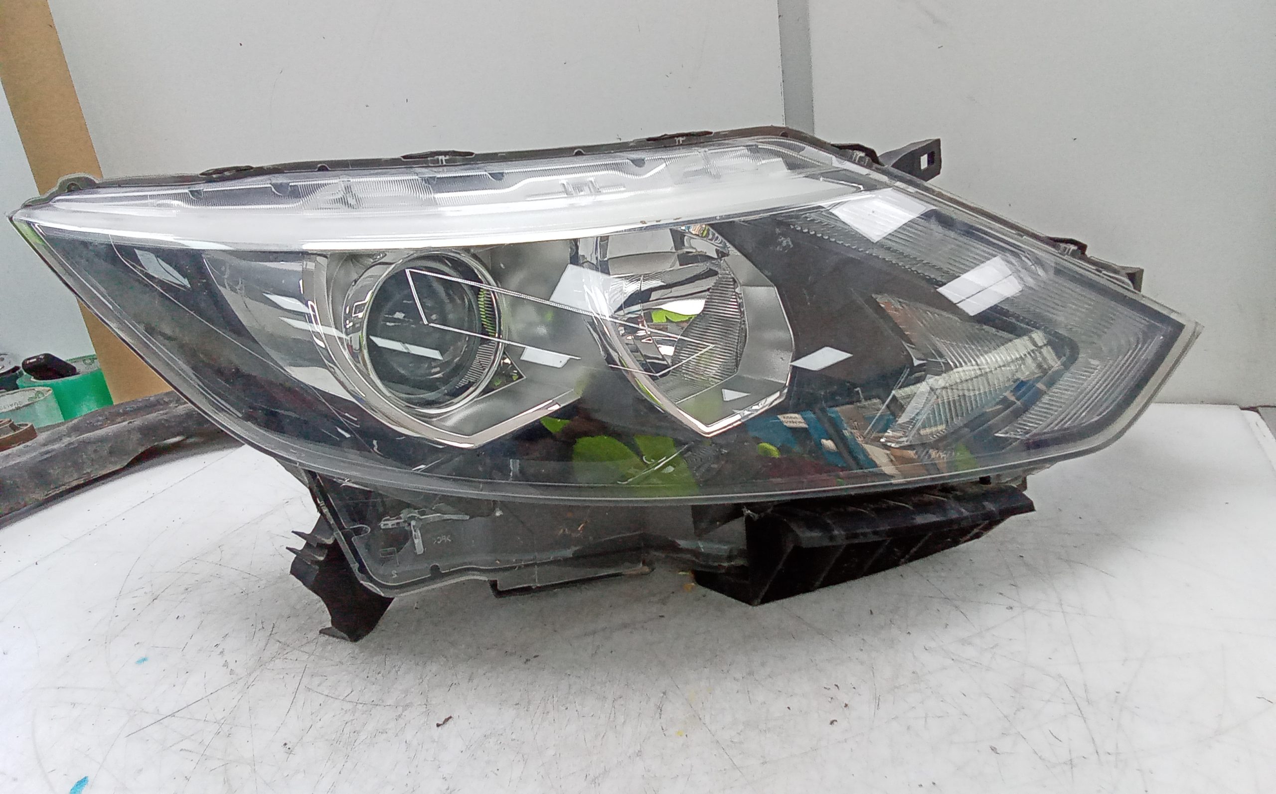 Faro derecho nissan qashqai ii (j11e)(2013->)