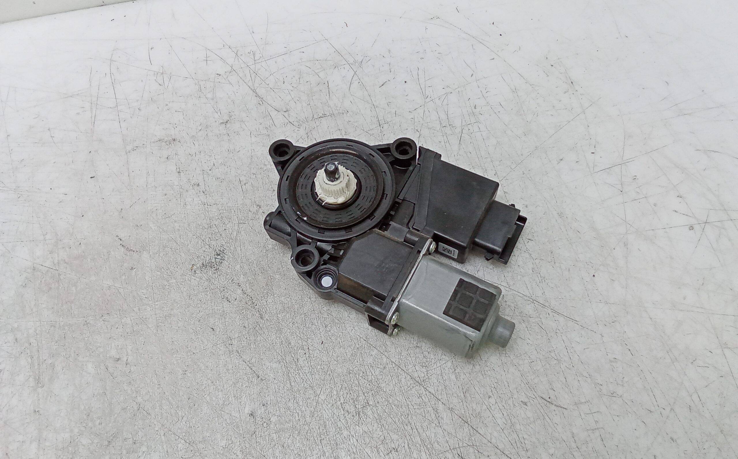 Motor elevalunas delantero derecho kia sportage (ql)(2016->)