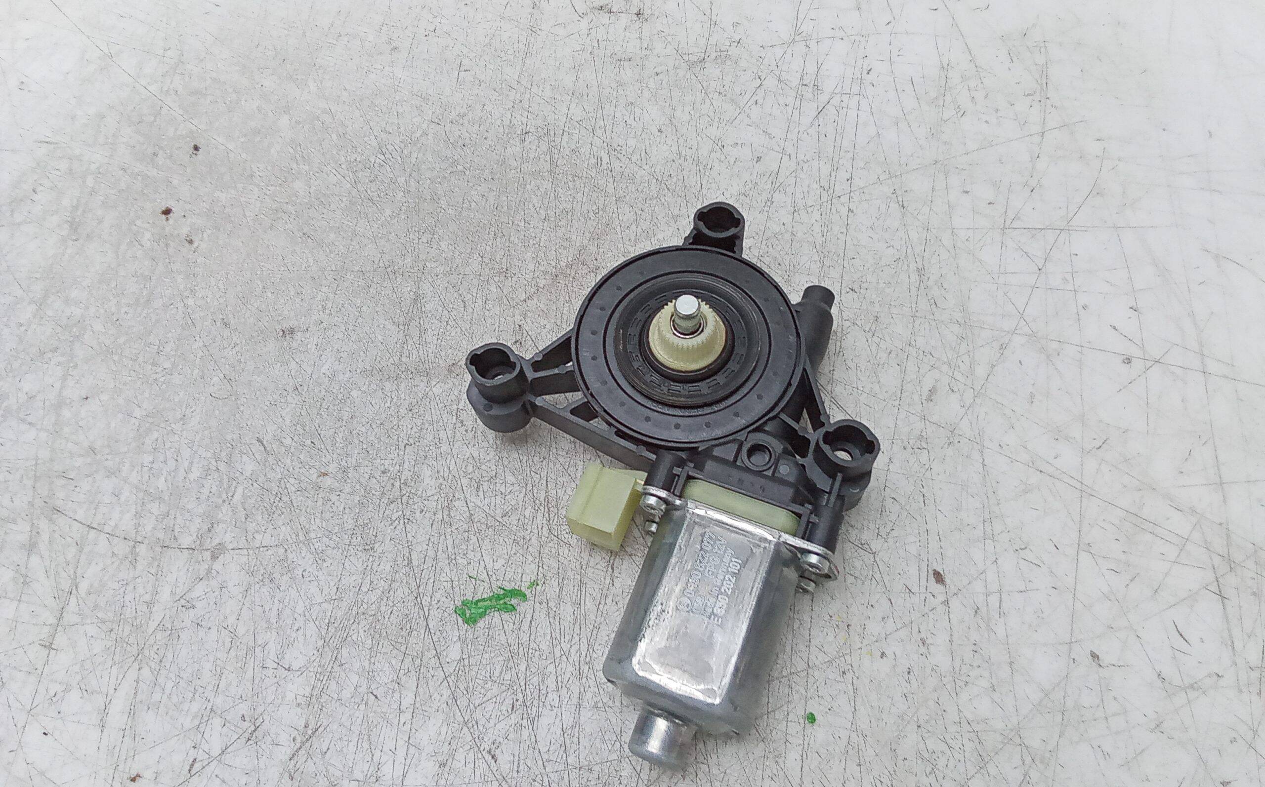 Motor elevalunas delantero izquierdo seat leon sportstourer (kl8)(04.2020->)