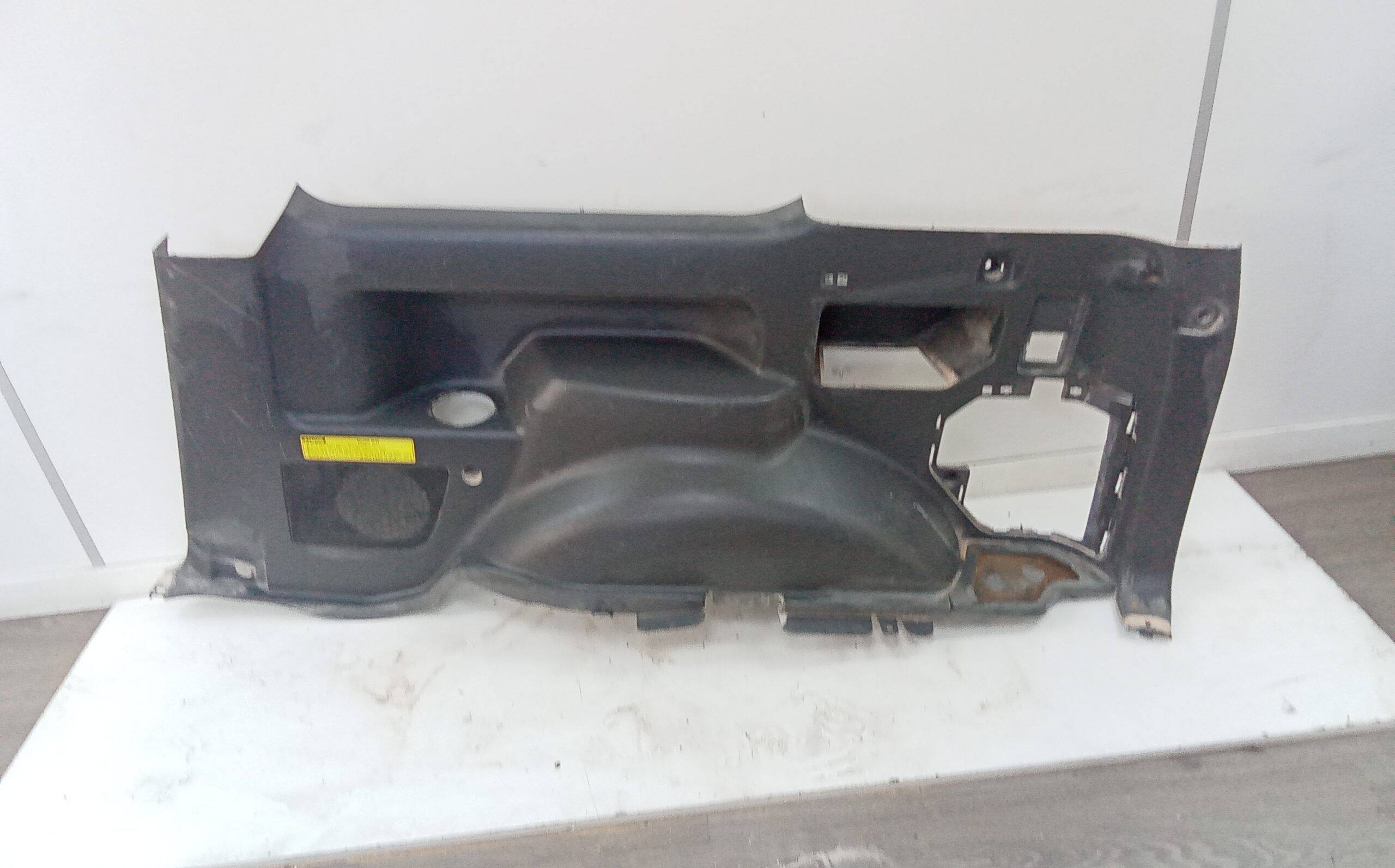 Guarnecido lateral trasero derecho toyota land cruiser (j15)(2009->)