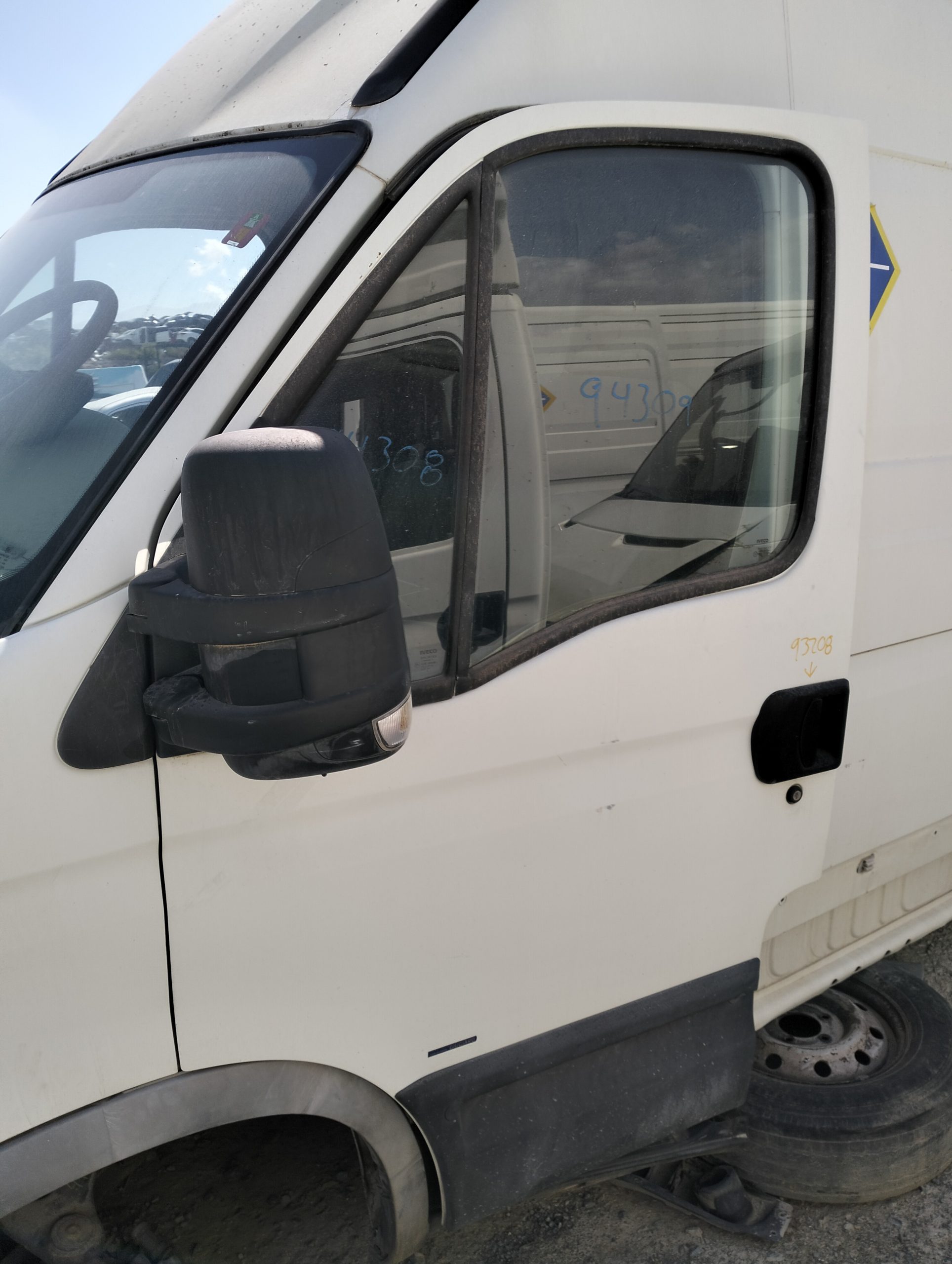 Puerta delantera izquierda iveco daily furgón (2006->)