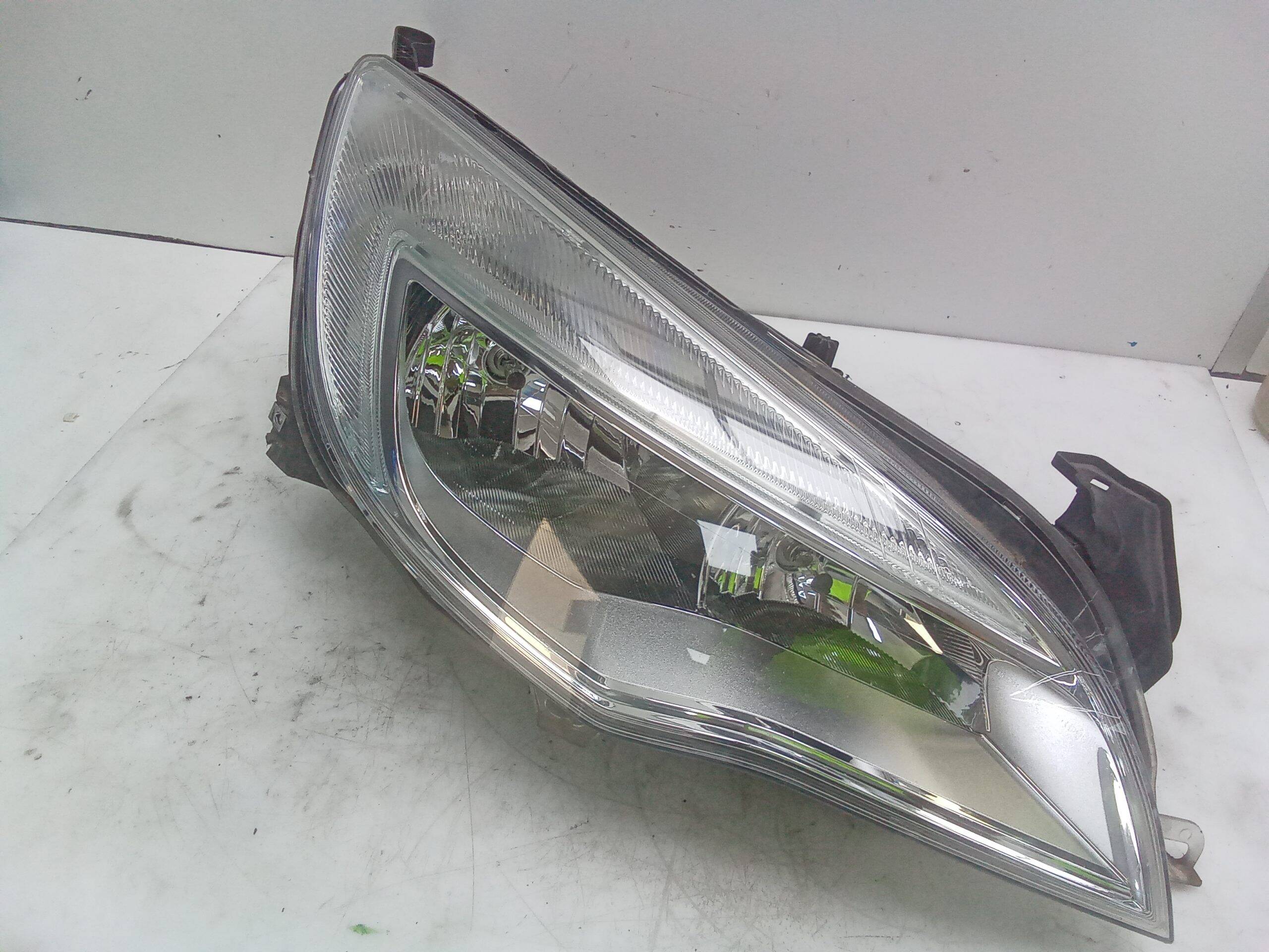 Faro derecho opel astra j berlina 5p (12.2009->)