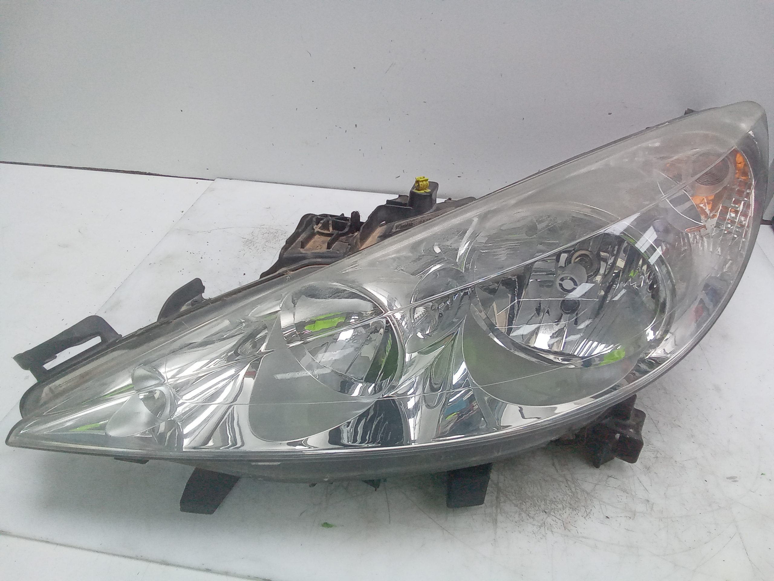 Faro izquierdo peugeot 207 sw (2007->)