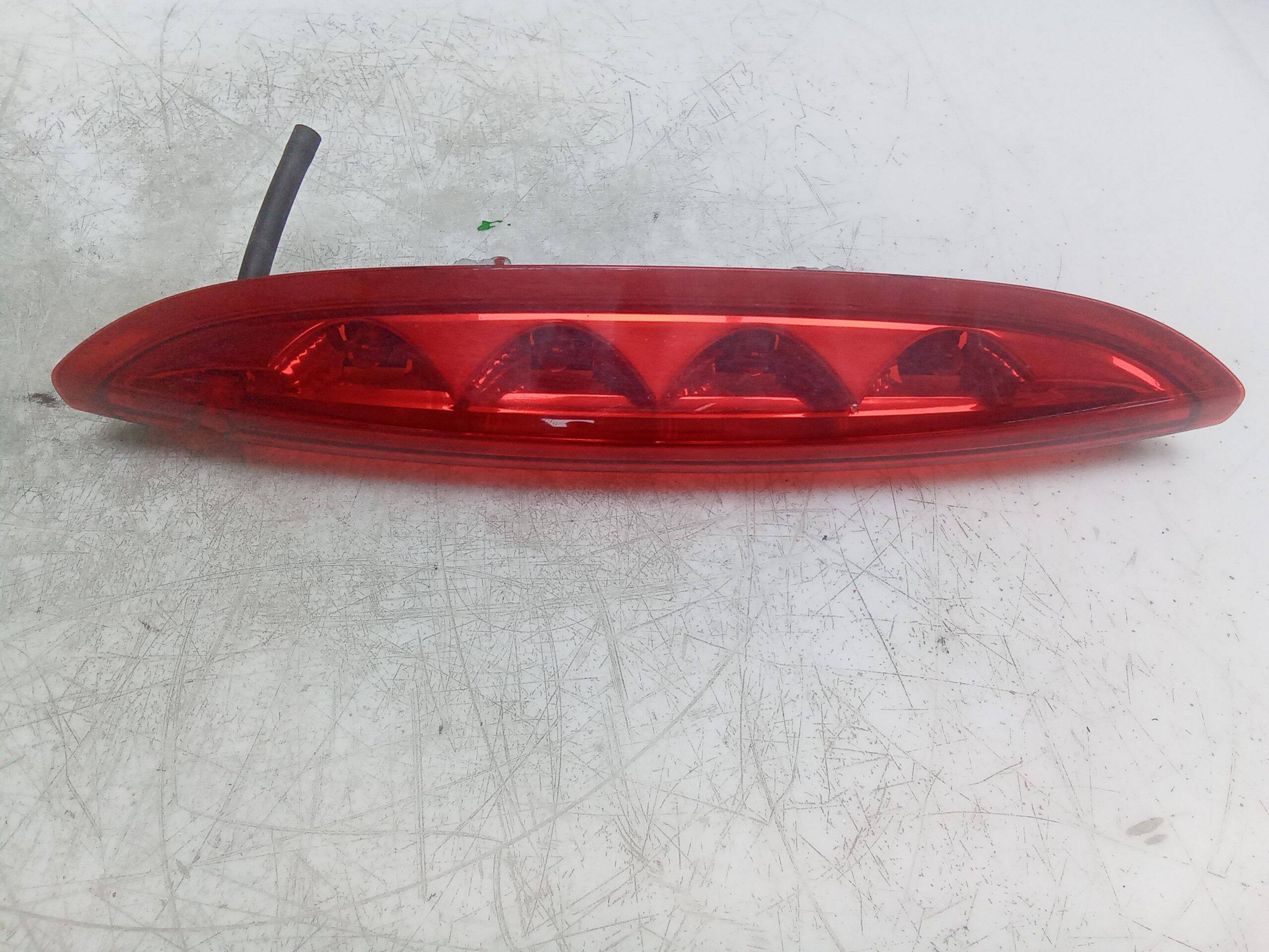 Luz de freno adicional peugeot 208 (01.2012->)