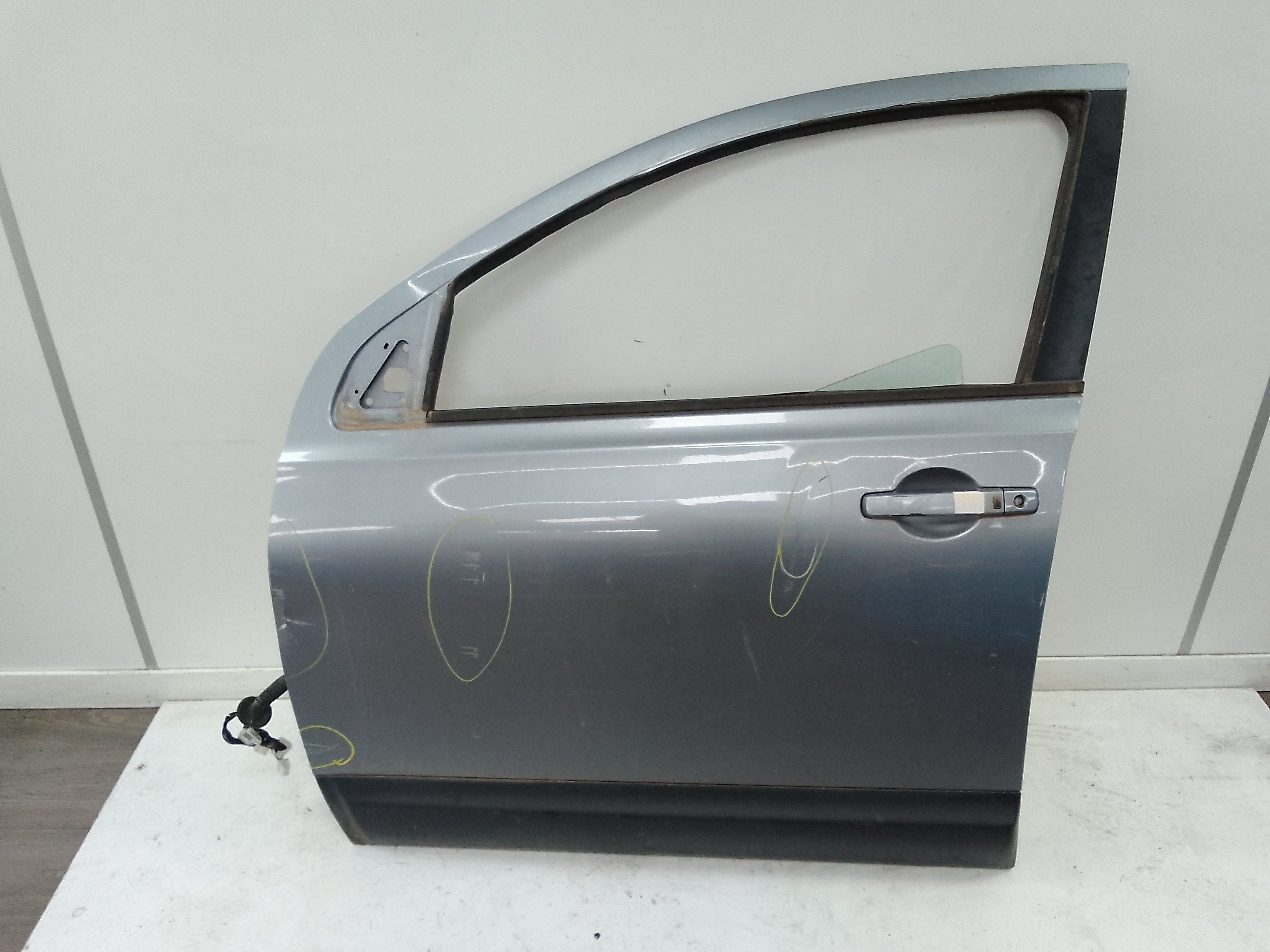 Puerta delantera izquierda nissan qashqai (j10)(01.2007->)