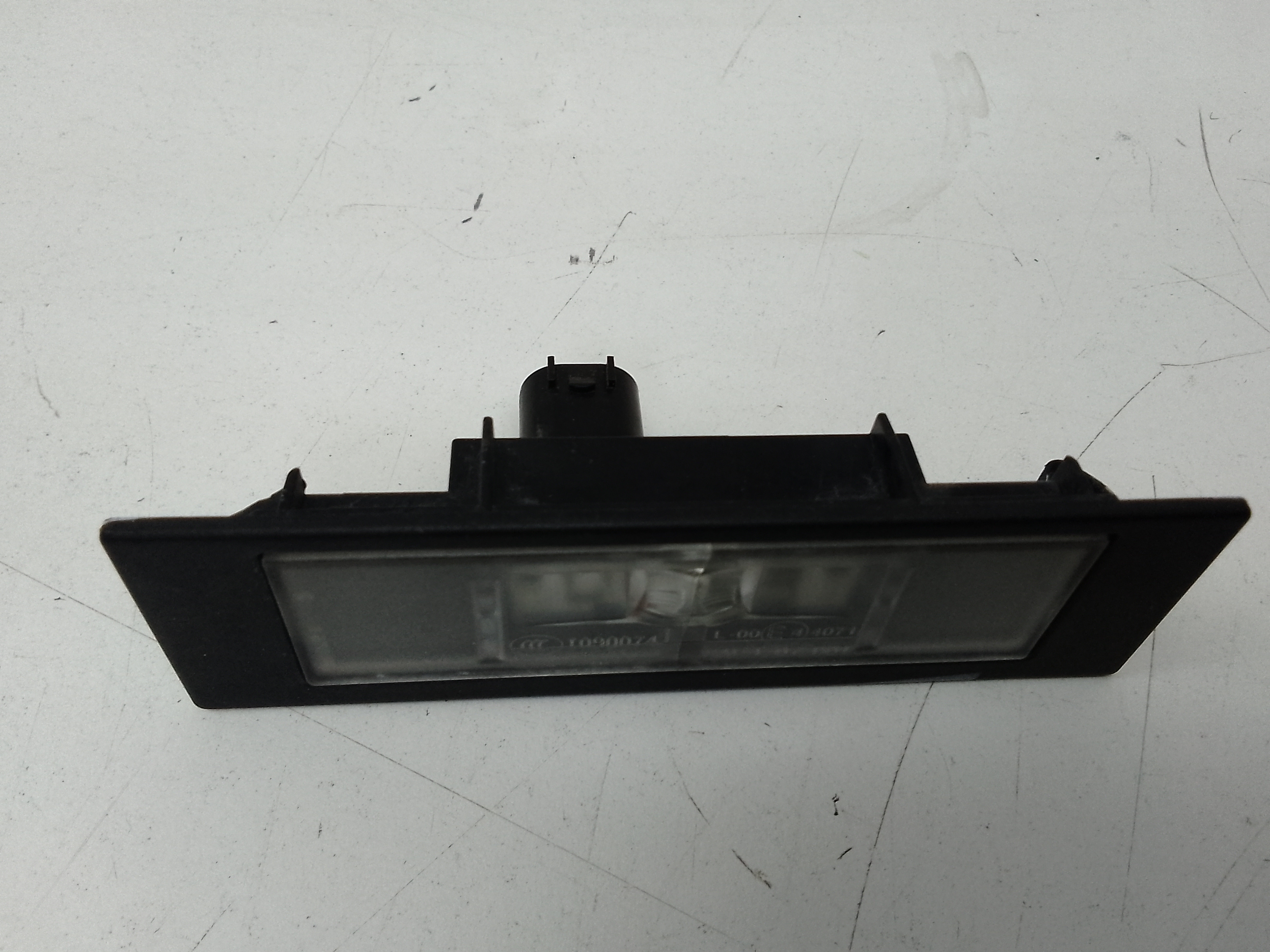 Luz matricula bmw serie 1 berlina 3p (f21)(2012->)